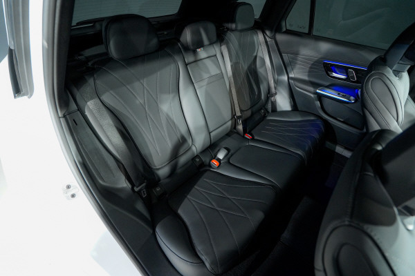 MERCEDES-BENZ GLC 300 d 4M 9G-Tronic-image-7