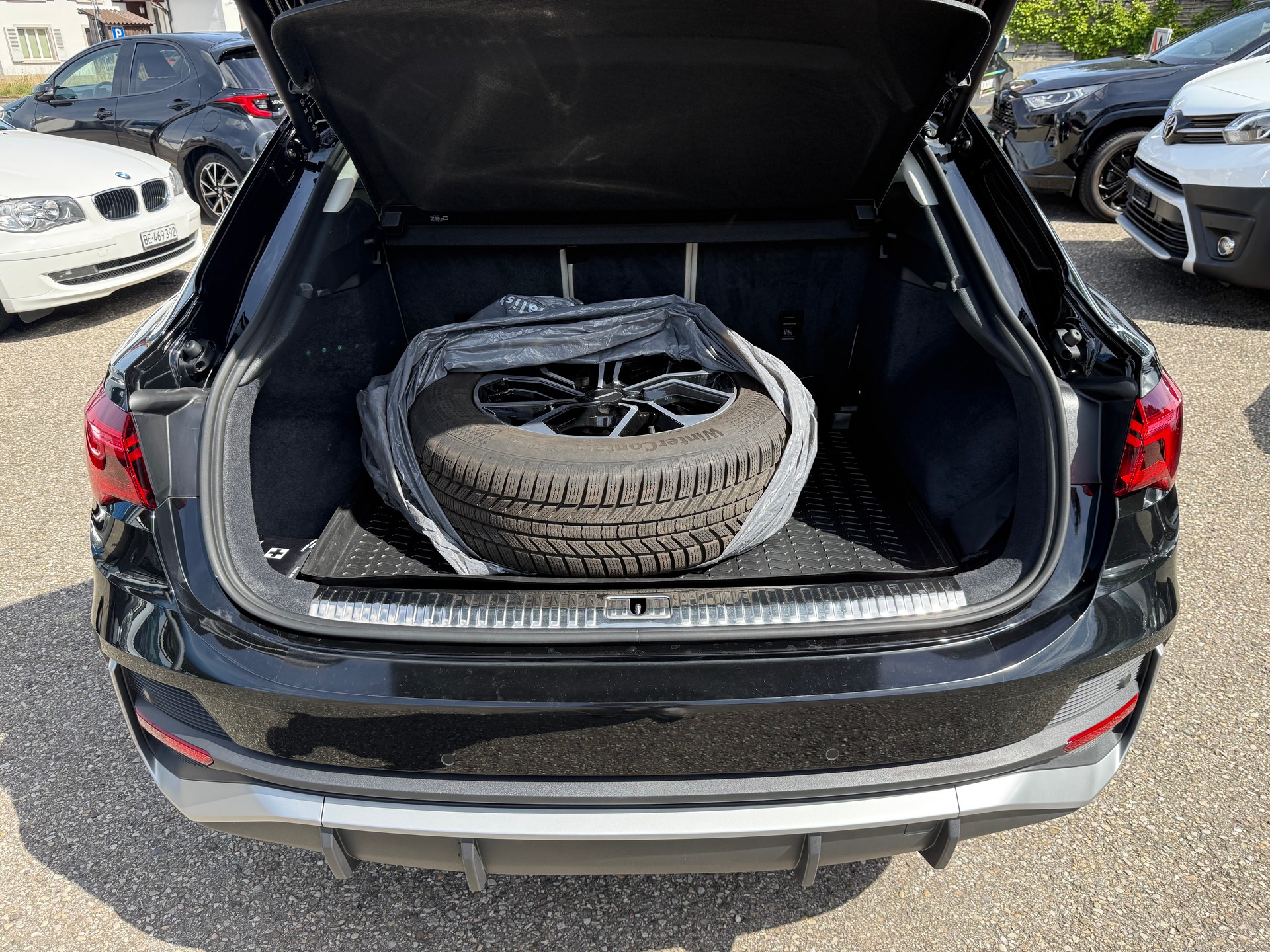 AUDI Q3 Sportback 45 TFSI S line quattro S-tronic-image-13
