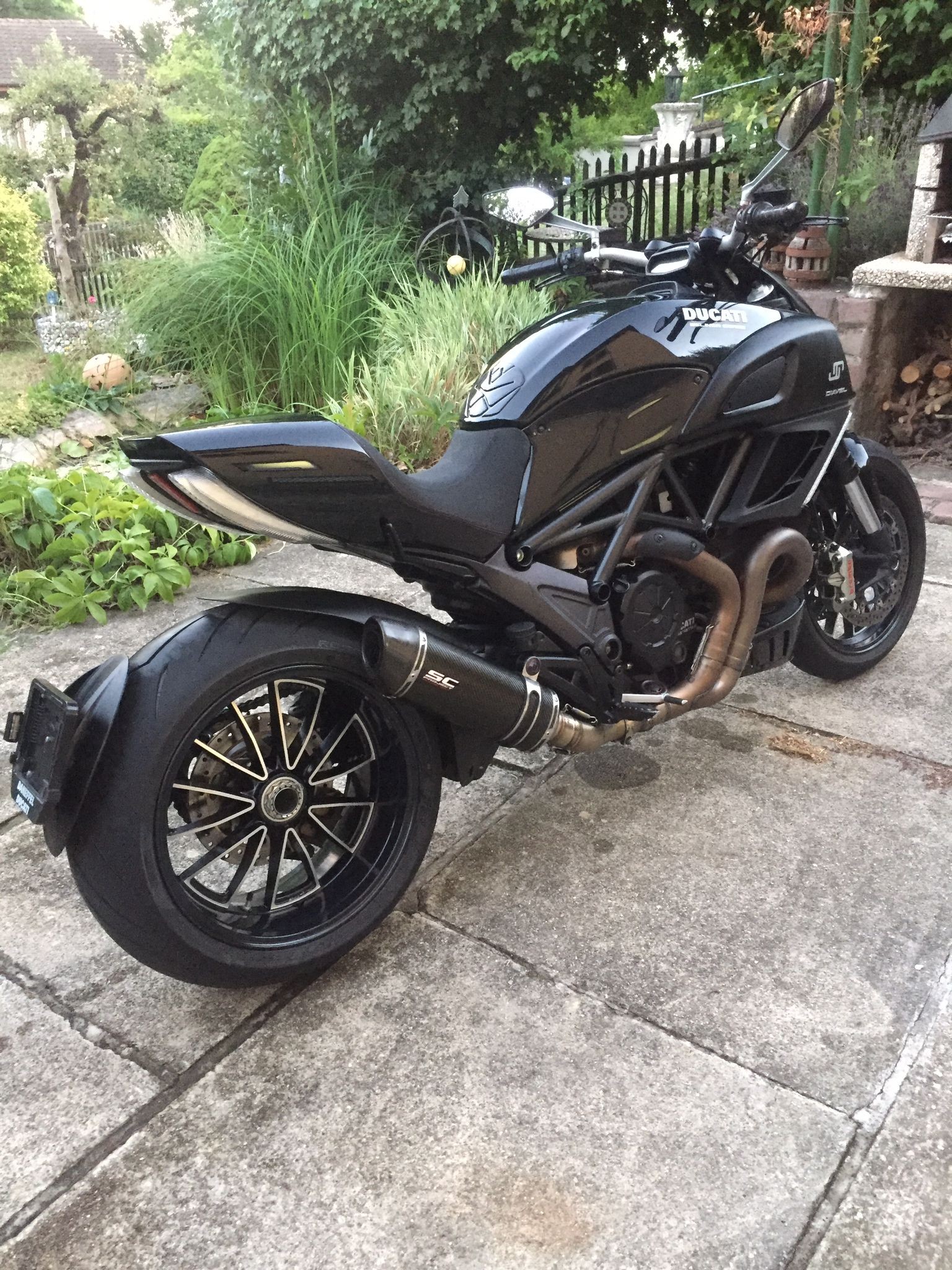 DUCATI Diavel 1200 Dark