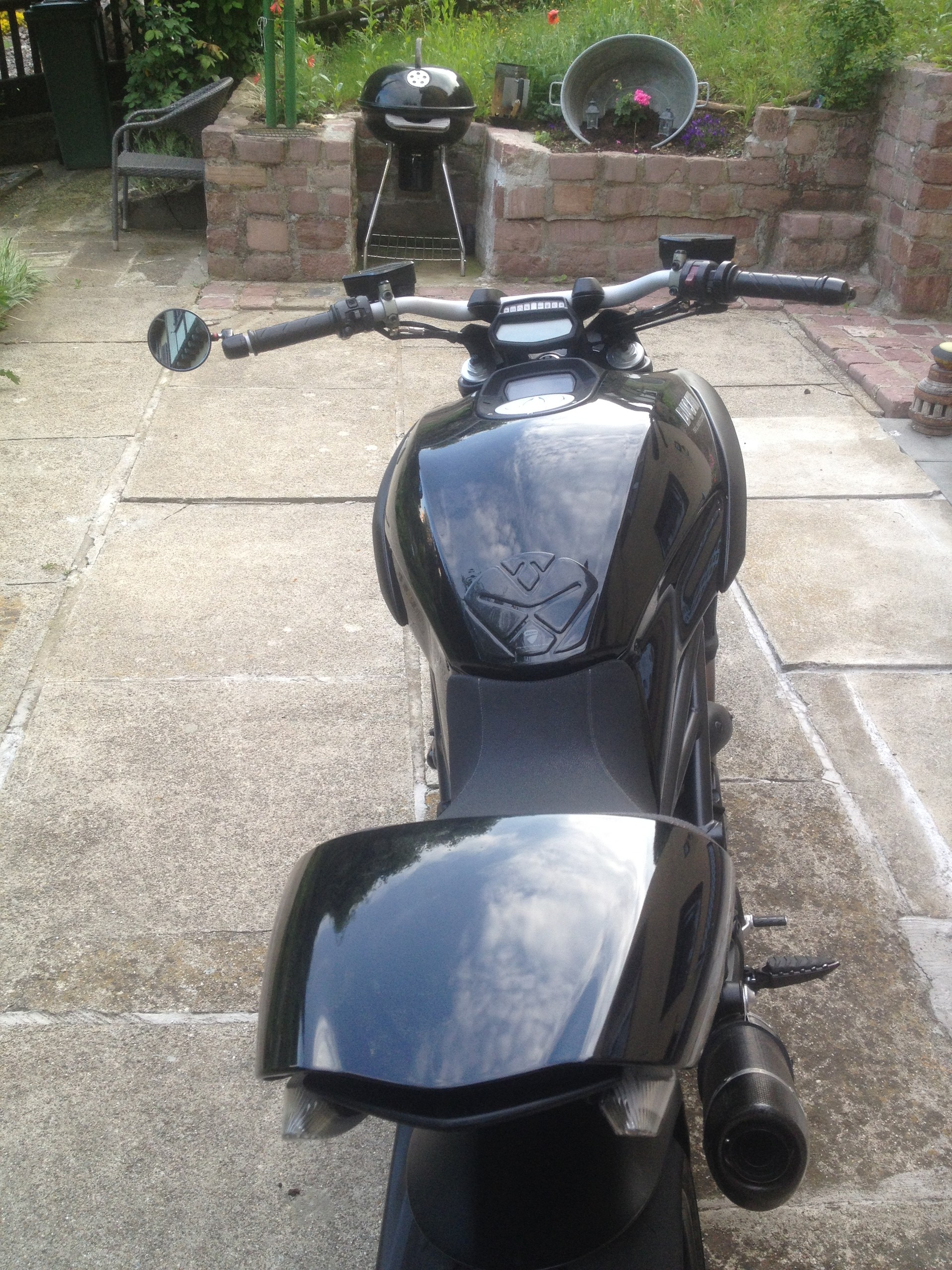 DUCATI Diavel 1200 Dark-image-4
