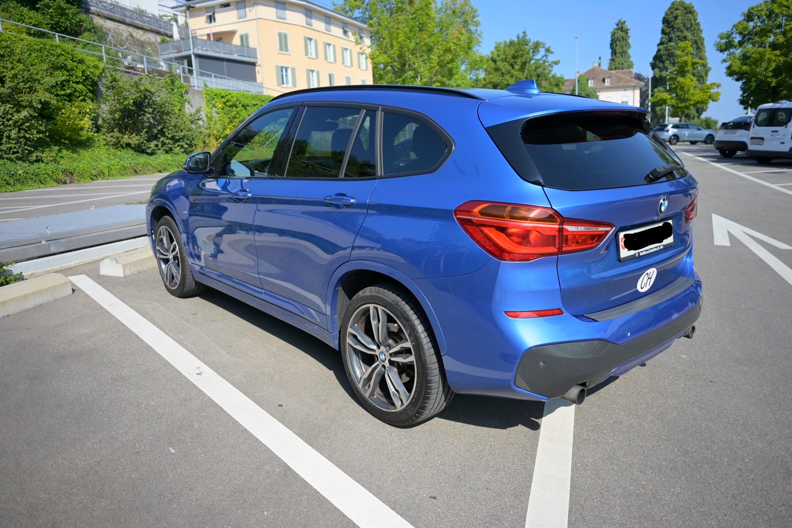 BMW 25i xDrive-image-2