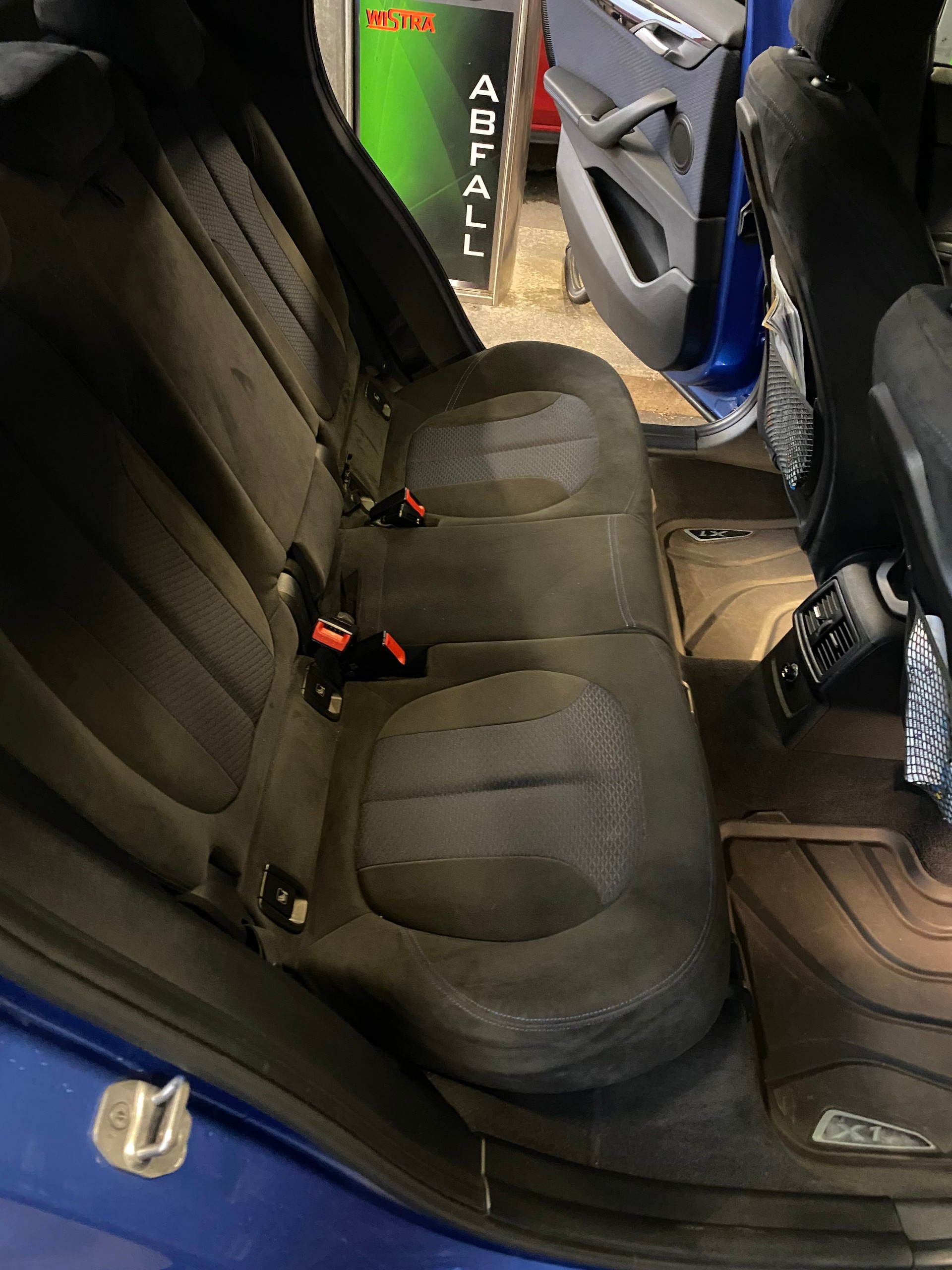 BMW 25i xDrive-image-5