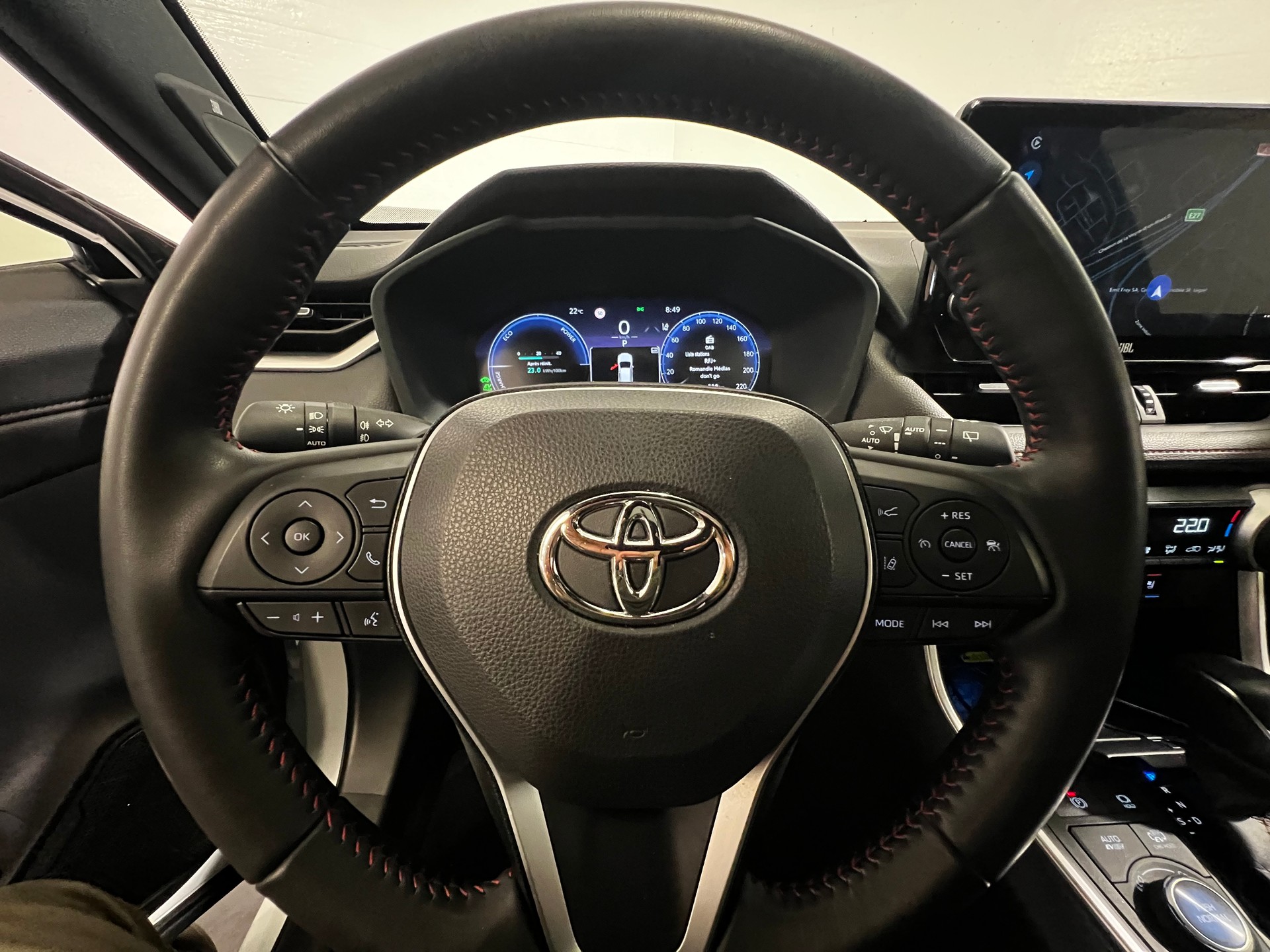 TOYOTA 2.5 Plug-In-Hybrid Platinum-image-6