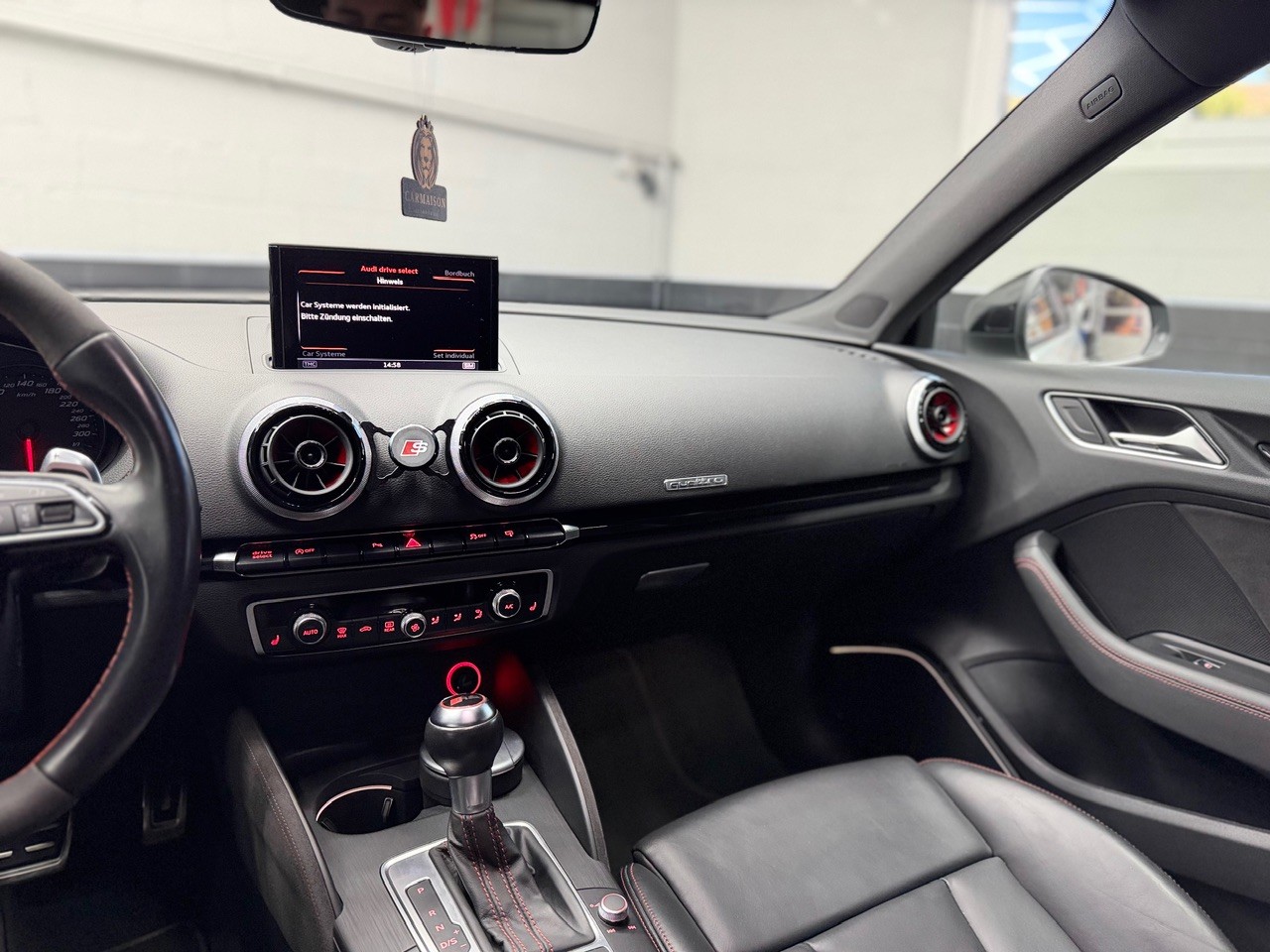 AUDI RS3 2.5 TSI quattro S-tronic | ABT-Tuning ab Werk | Schiebedach | B&O Soundanlage | Rückfahrkamera | CH-Auto-image-18