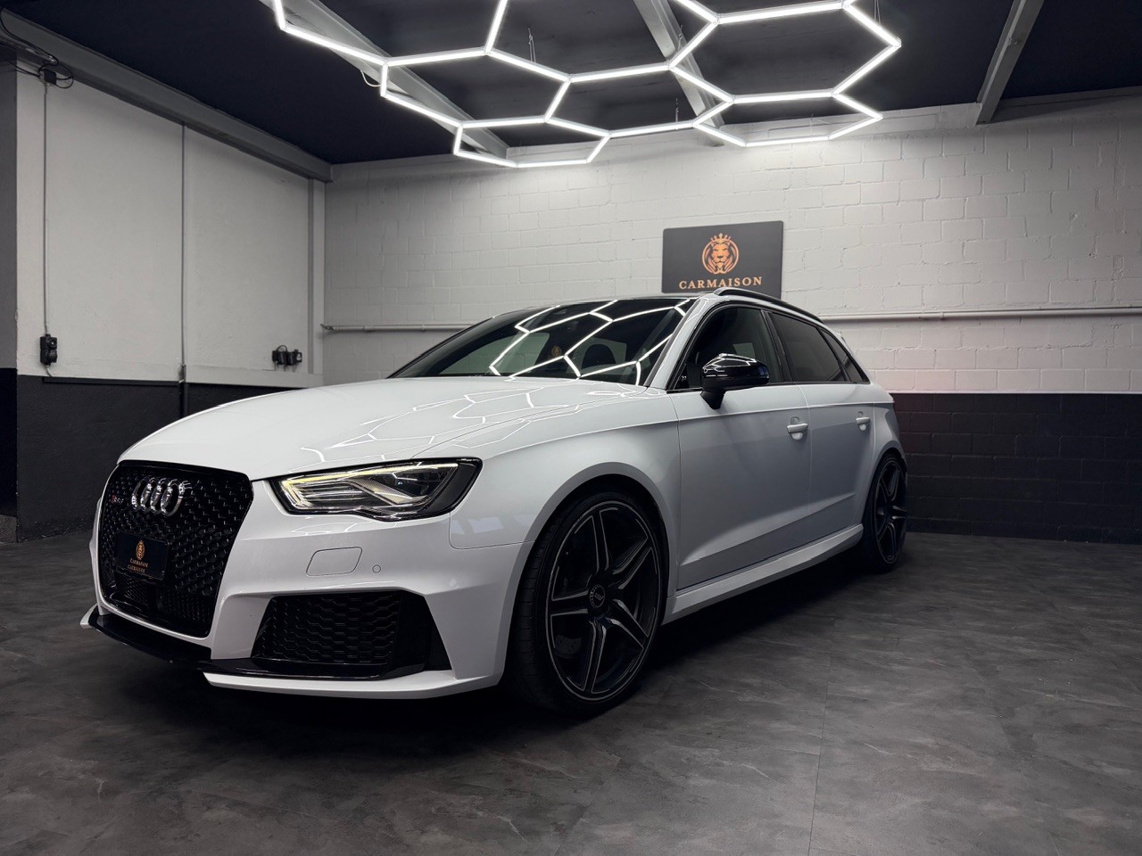 AUDI RS3 2.5 TSI quattro S-tronic | ABT-Tuning ab Werk | Schiebedach | B&O Soundanlage | Rückfahrkamera | CH-Auto-image-2