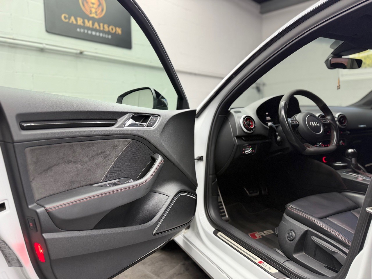AUDI RS3 2.5 TSI quattro S-tronic | ABT-Tuning ab Werk | Schiebedach | B&O Soundanlage | Rückfahrkamera | CH-Auto-image-11