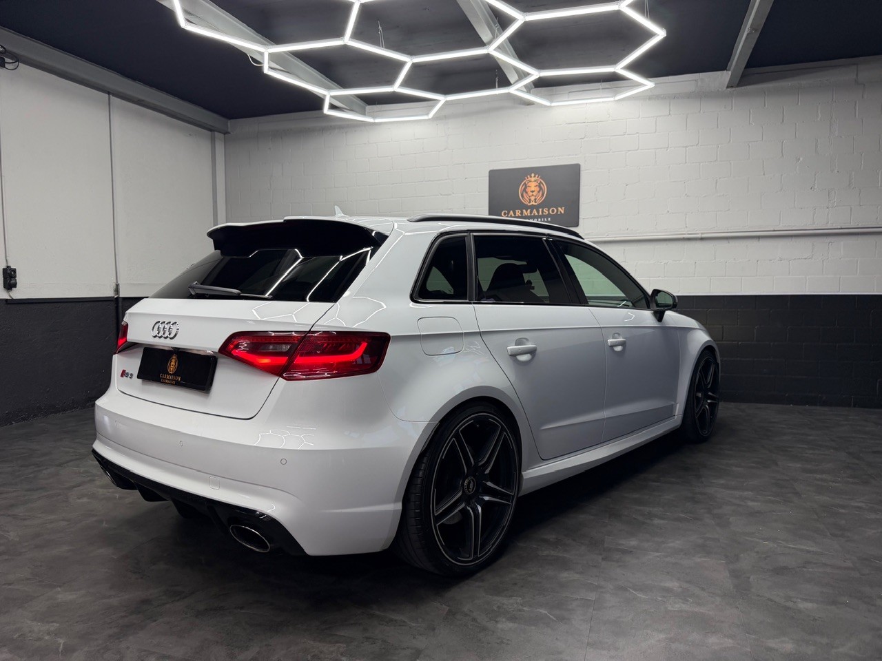 AUDI RS3 2.5 TSI quattro S-tronic | ABT-Tuning ab Werk | Schiebedach | B&O Soundanlage | Rückfahrkamera | CH-Auto-image-8