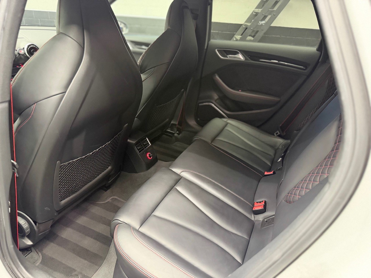 AUDI RS3 2.5 TSI quattro S-tronic | ABT-Tuning ab Werk | Schiebedach | B&O Soundanlage | Rückfahrkamera | CH-Auto-image-15