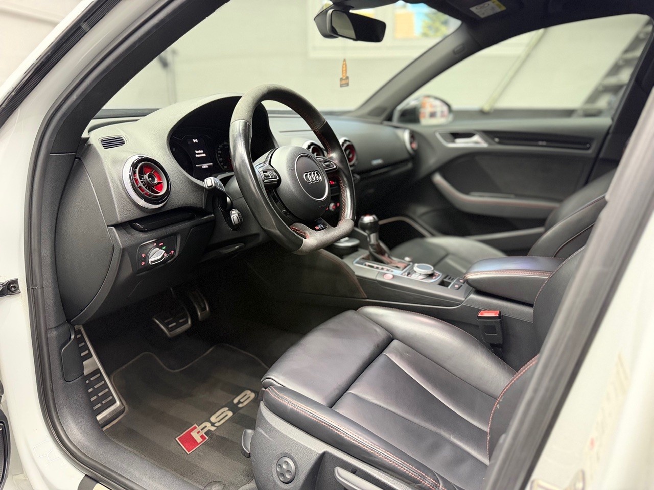 AUDI RS3 2.5 TSI quattro S-tronic | ABT-Tuning ab Werk | Schiebedach | B&O Soundanlage | Rückfahrkamera | CH-Auto-image-12