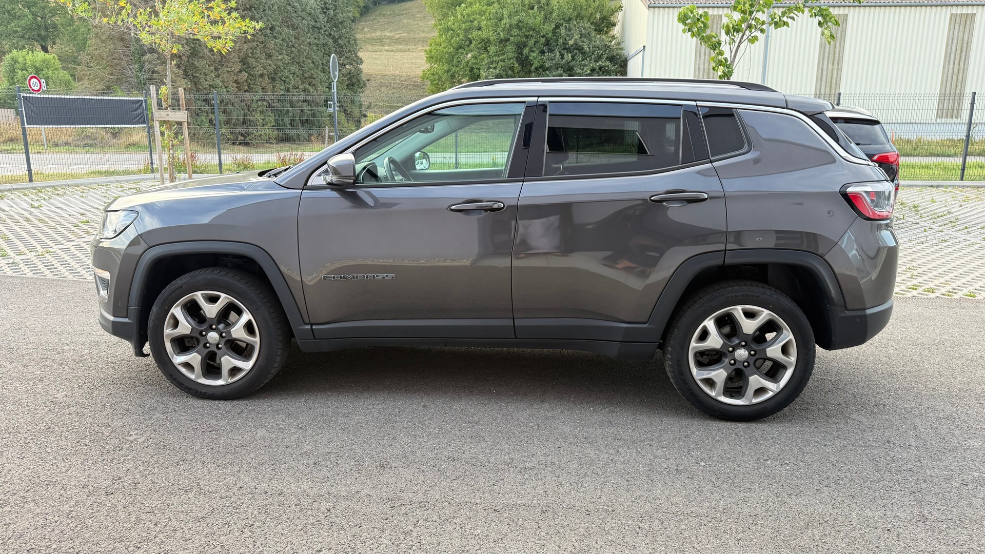 JEEP Compass 1.4 Turbo Limited AWD 9ATX-image-6