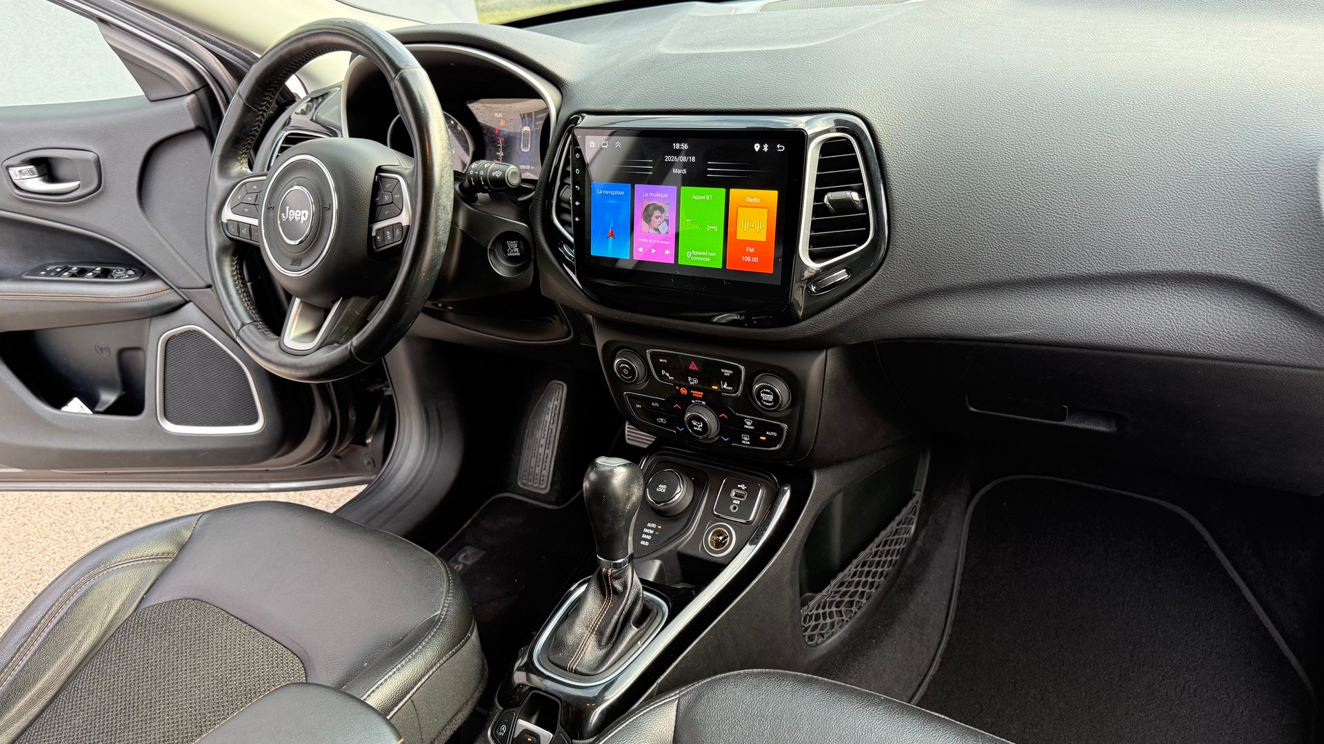 JEEP Compass 1.4 Turbo Limited AWD 9ATX-image-12