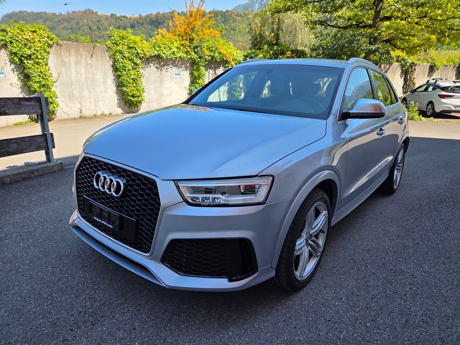 AUDI RS Q3 2.5 TFSI quattro S-tronic-image-0