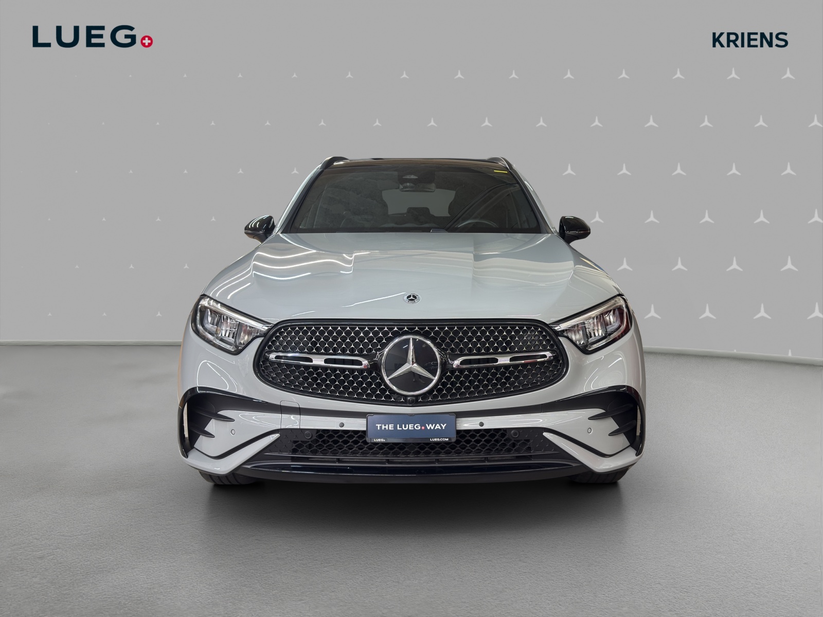 MERCEDES-BENZ GLC 200 4M - AMG / Panorama-Dach / AHK / Rückfahrkamera-image-5