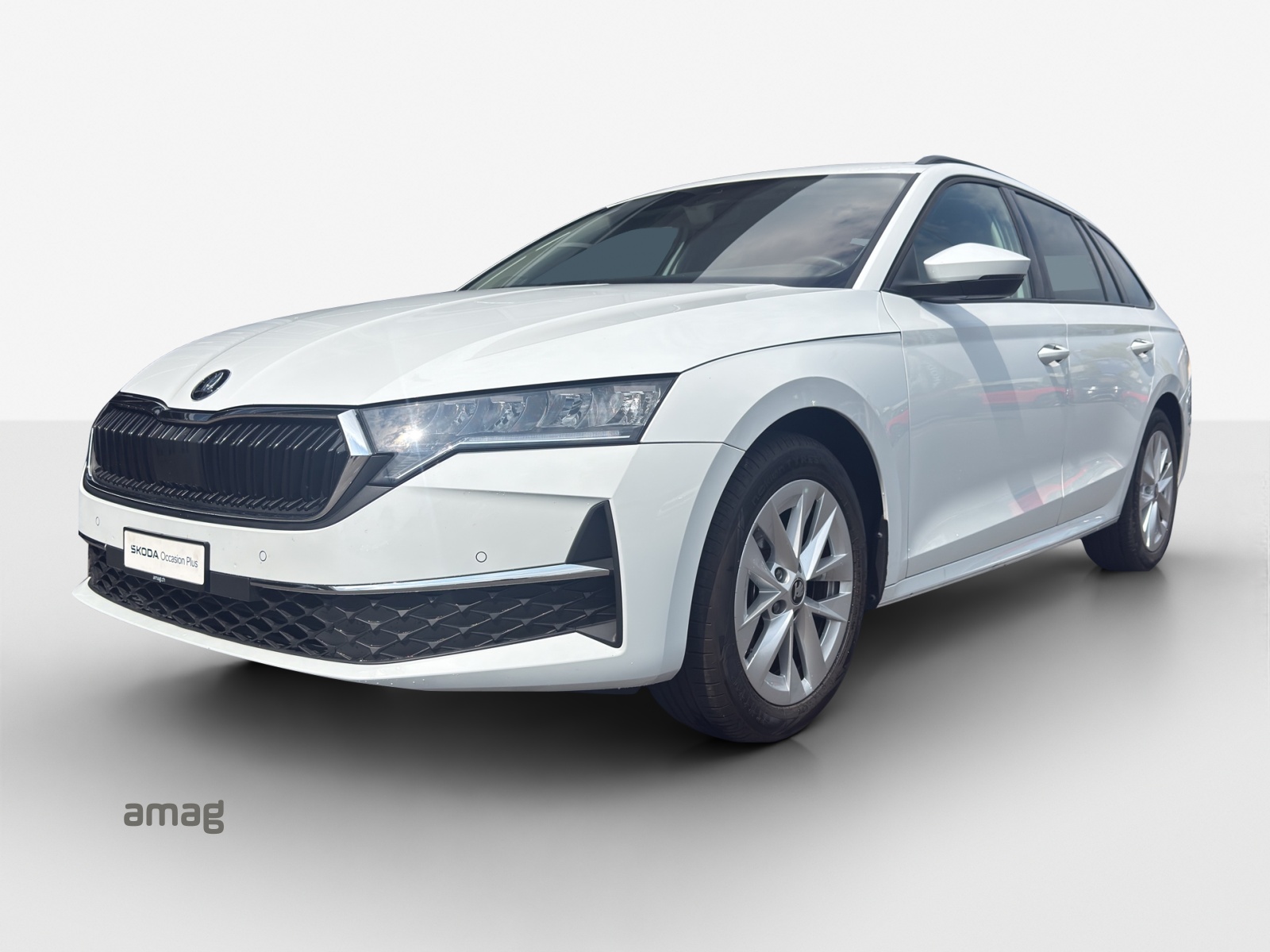 SKODA Octavia Combi 1.5 TSI mHEV DSG Dynamic-image-0
