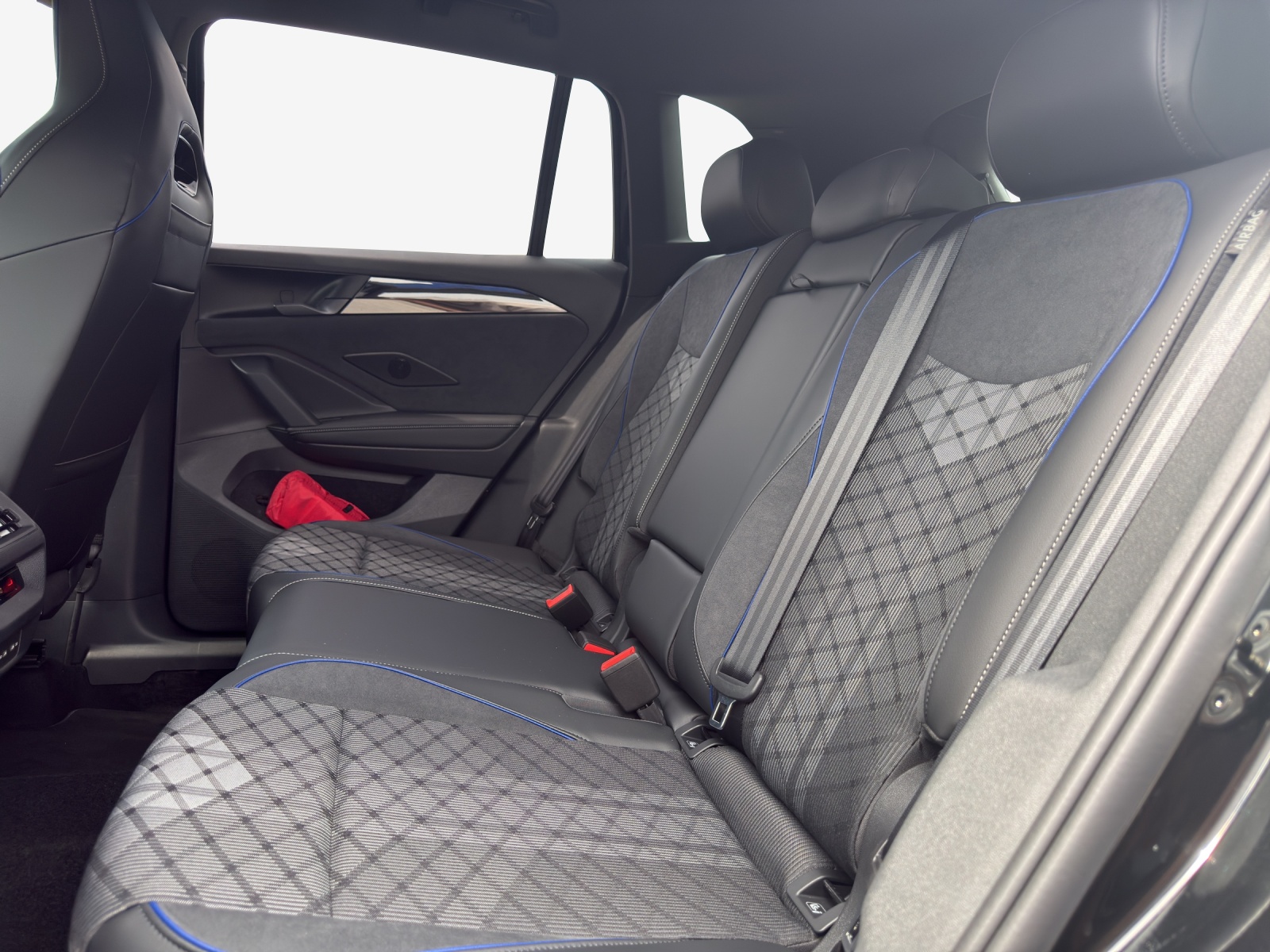 VW Tiguan 2.0 TSI DSG R-Line 4Motion-image-11