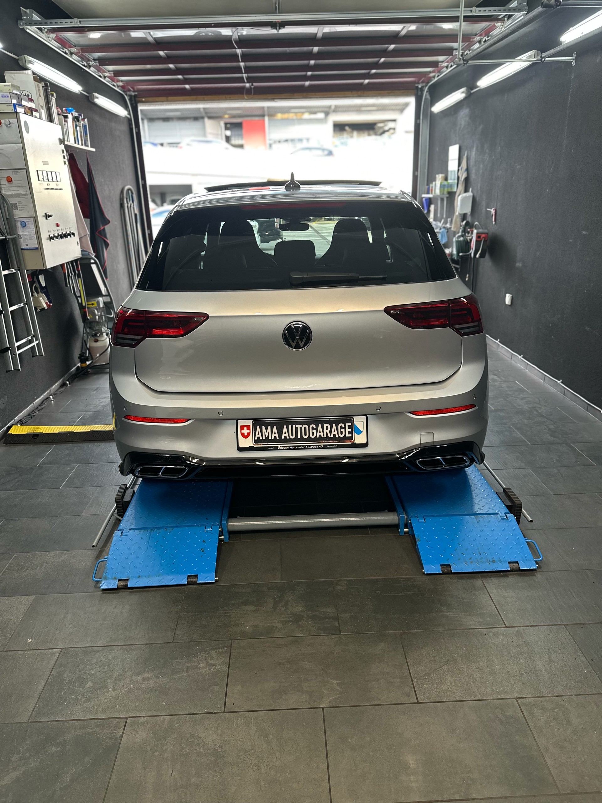 VW 1.5 eTSI R-Line 75 Edition DSG-image-3