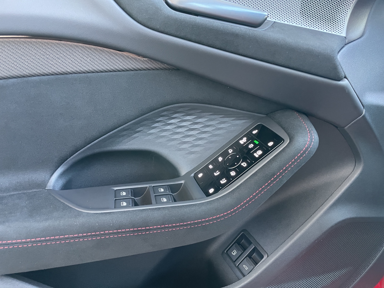 AUDI RS 5 Avant TFSI 470 kW Tiptronic quattro-image-8