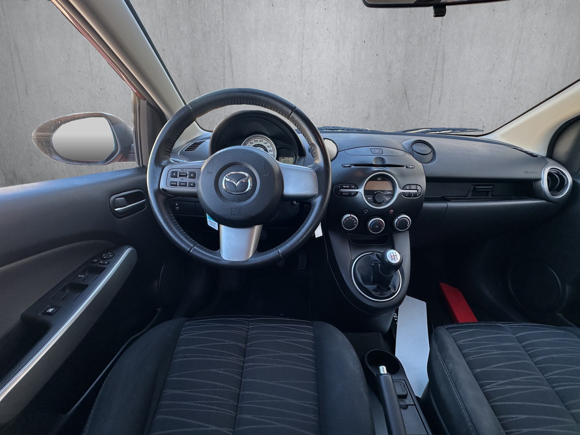 MAZDA 2 1.3i 16V Exclusive-image-14