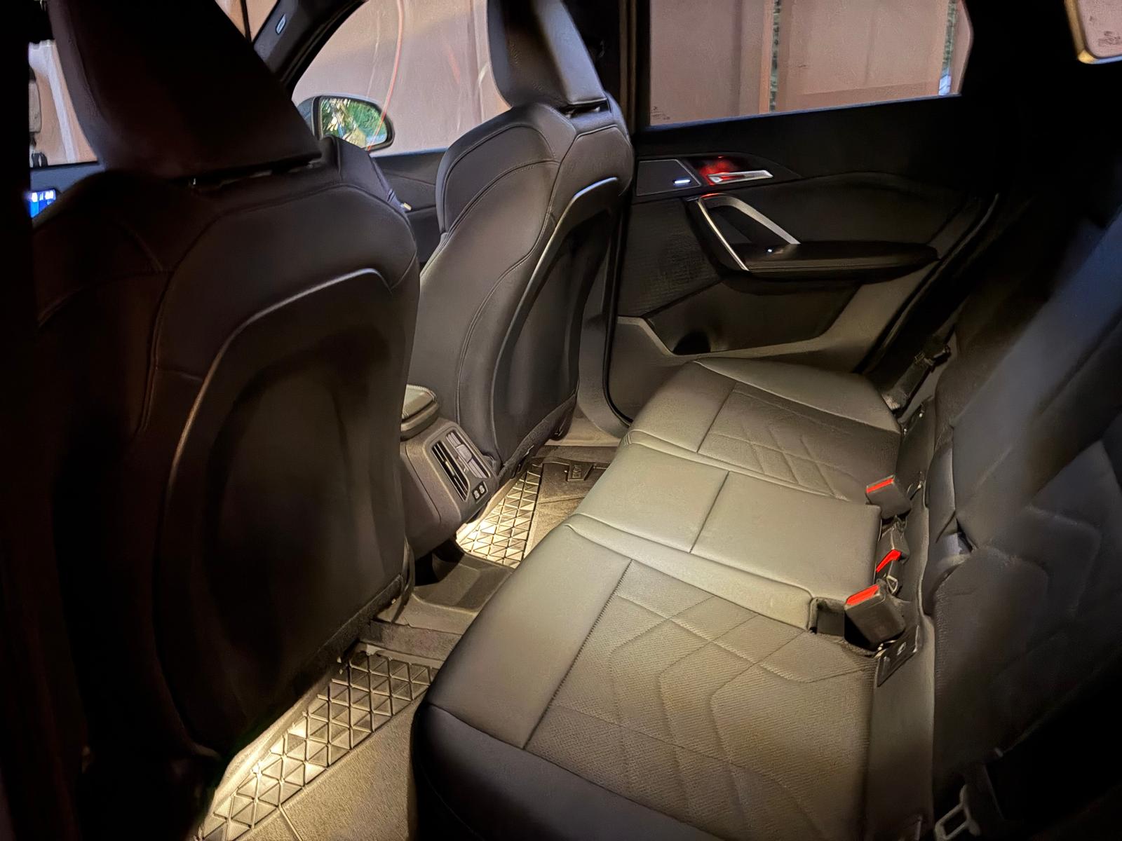 BMW 30e xDrive-image-1
