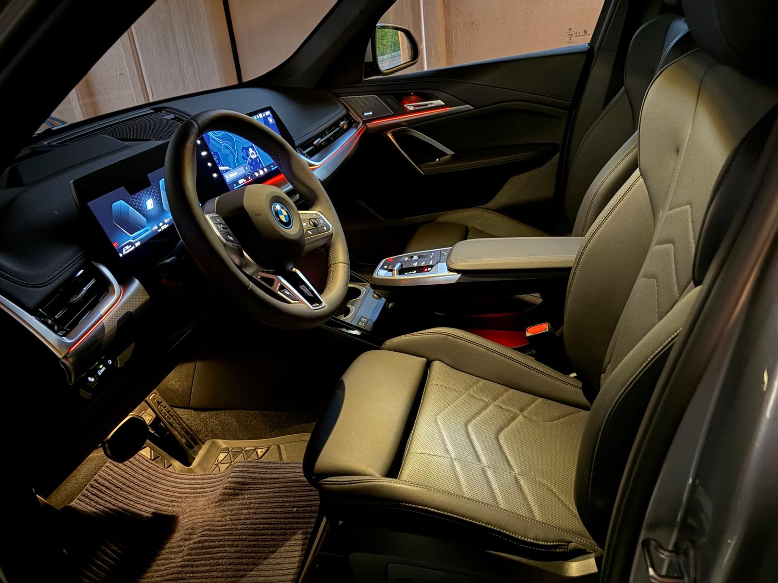 BMW 30e xDrive-image-3