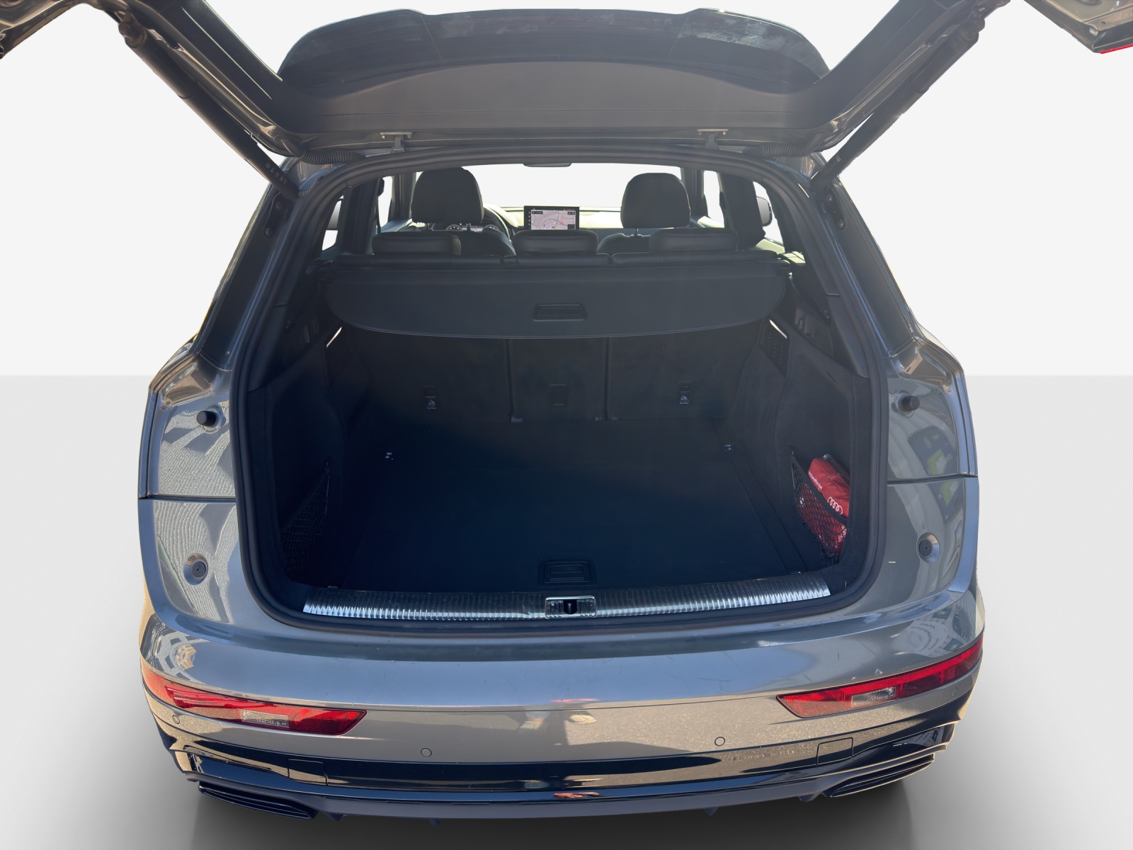 AUDI Q5 45 TFSI S-line quattro S-tronic-image-12