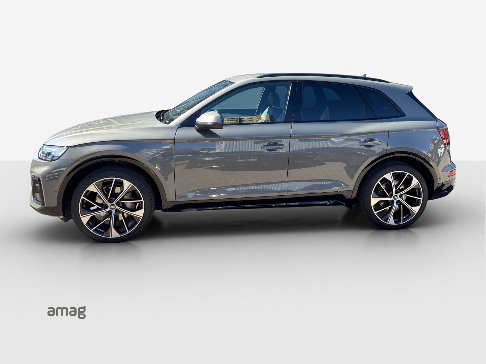 AUDI Q5 45 TFSI S-line quattro S-tronic-image-1