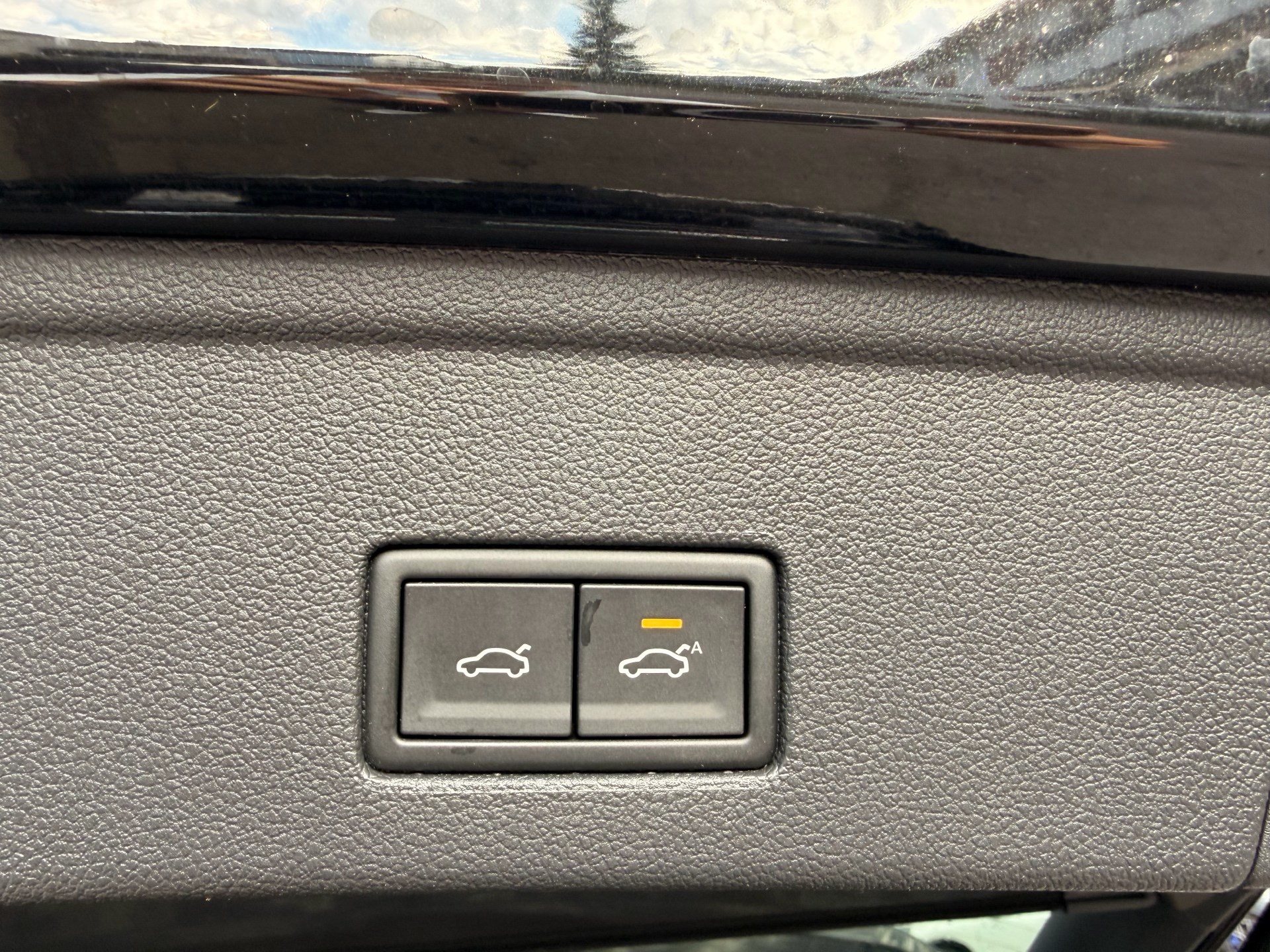 VW Touareg R 3.0 TSI eHYBRID 462 PS 4MOTION-image-29