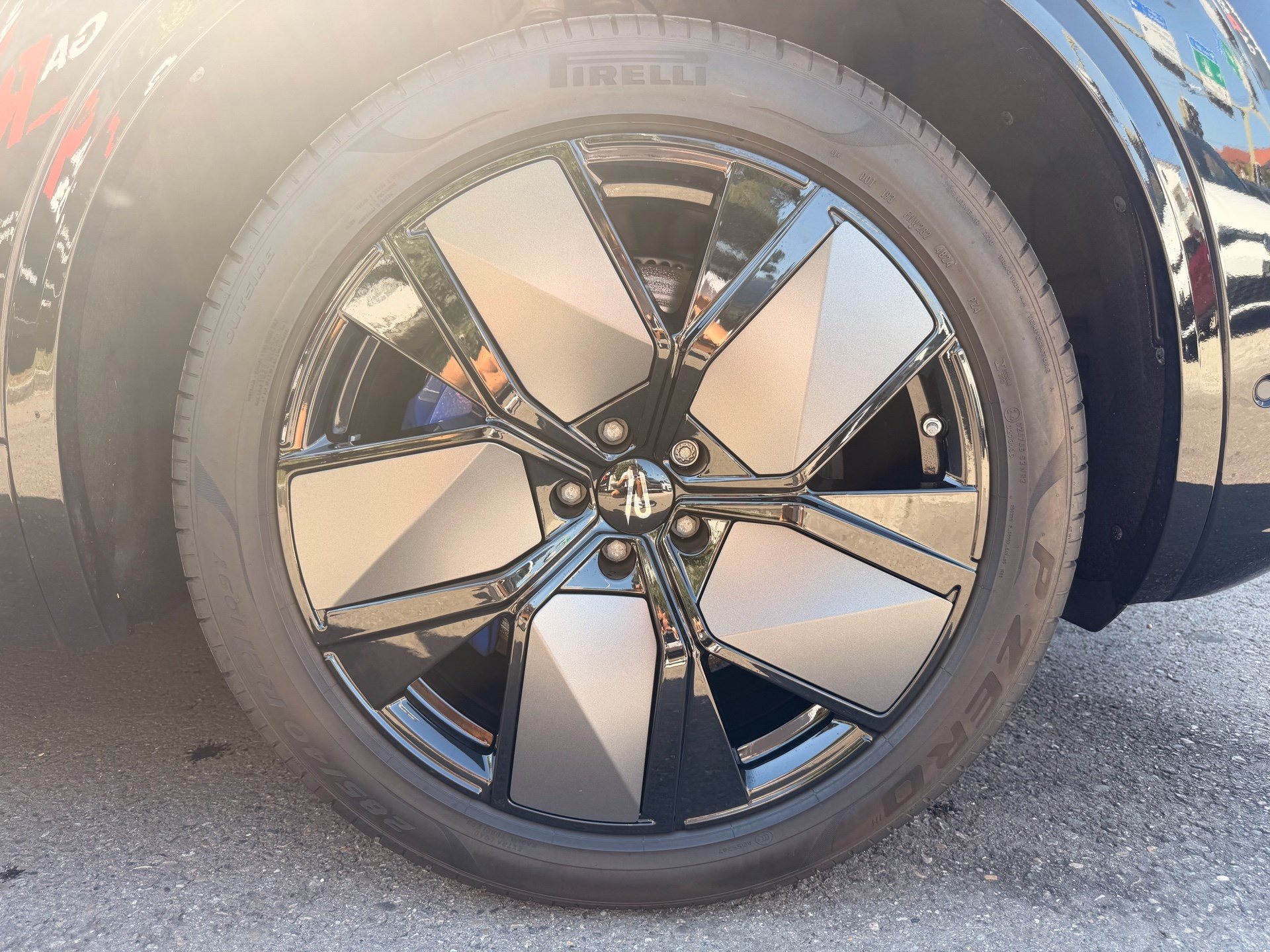 VW Touareg R 3.0 TSI eHYBRID 462 PS 4MOTION-image-6