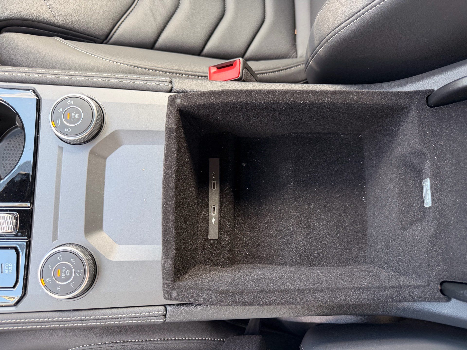 VW Touareg R 3.0 TSI eHYBRID 462 PS 4MOTION-image-22