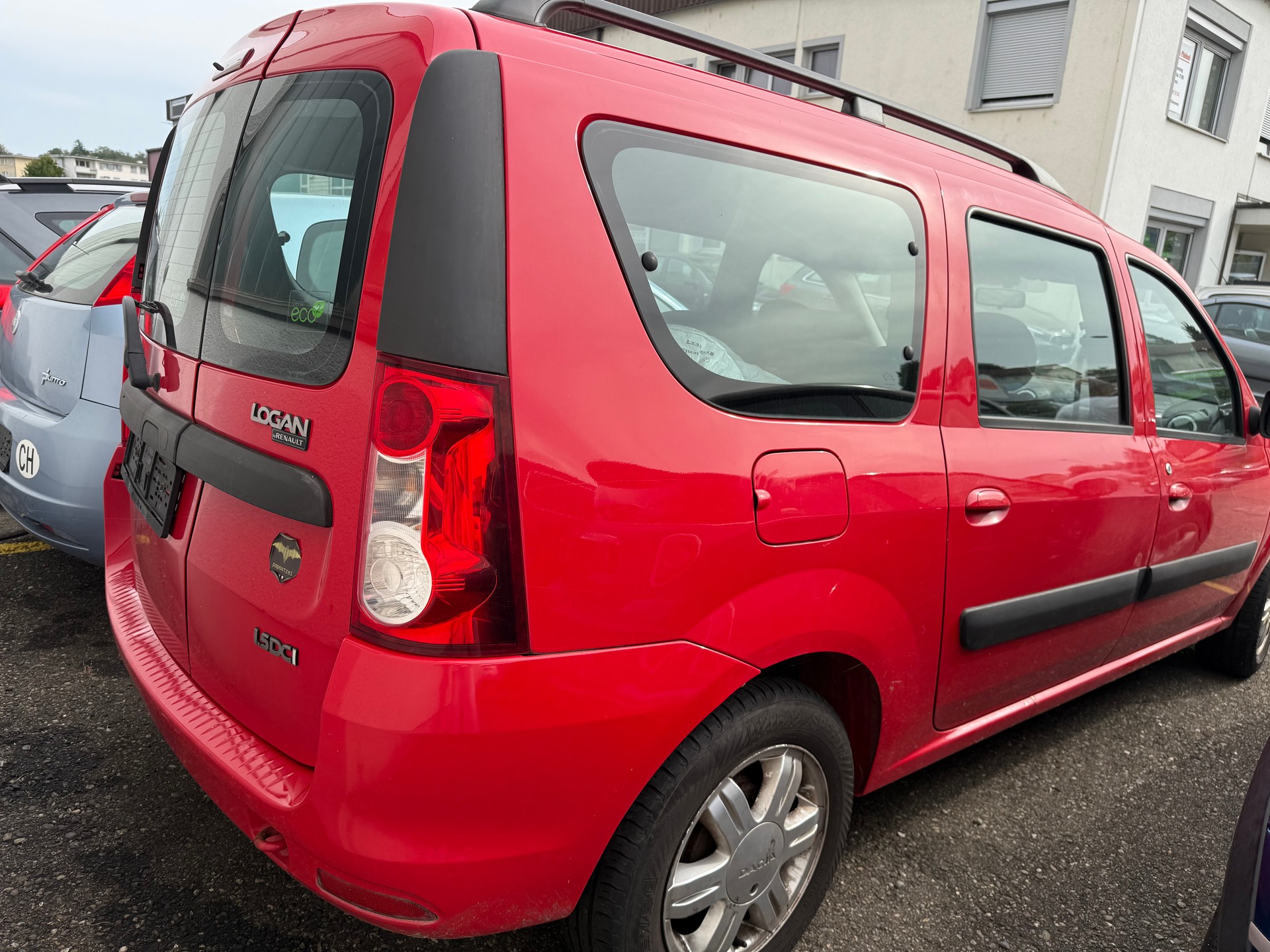 DACIA Logan 1.5 dCi Lauréate-image-10