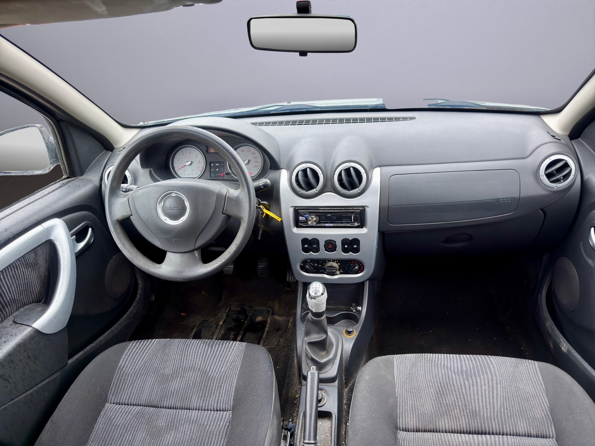 DACIA Sandero 1.6 Lauréate mit Klimaanlage-image-13
