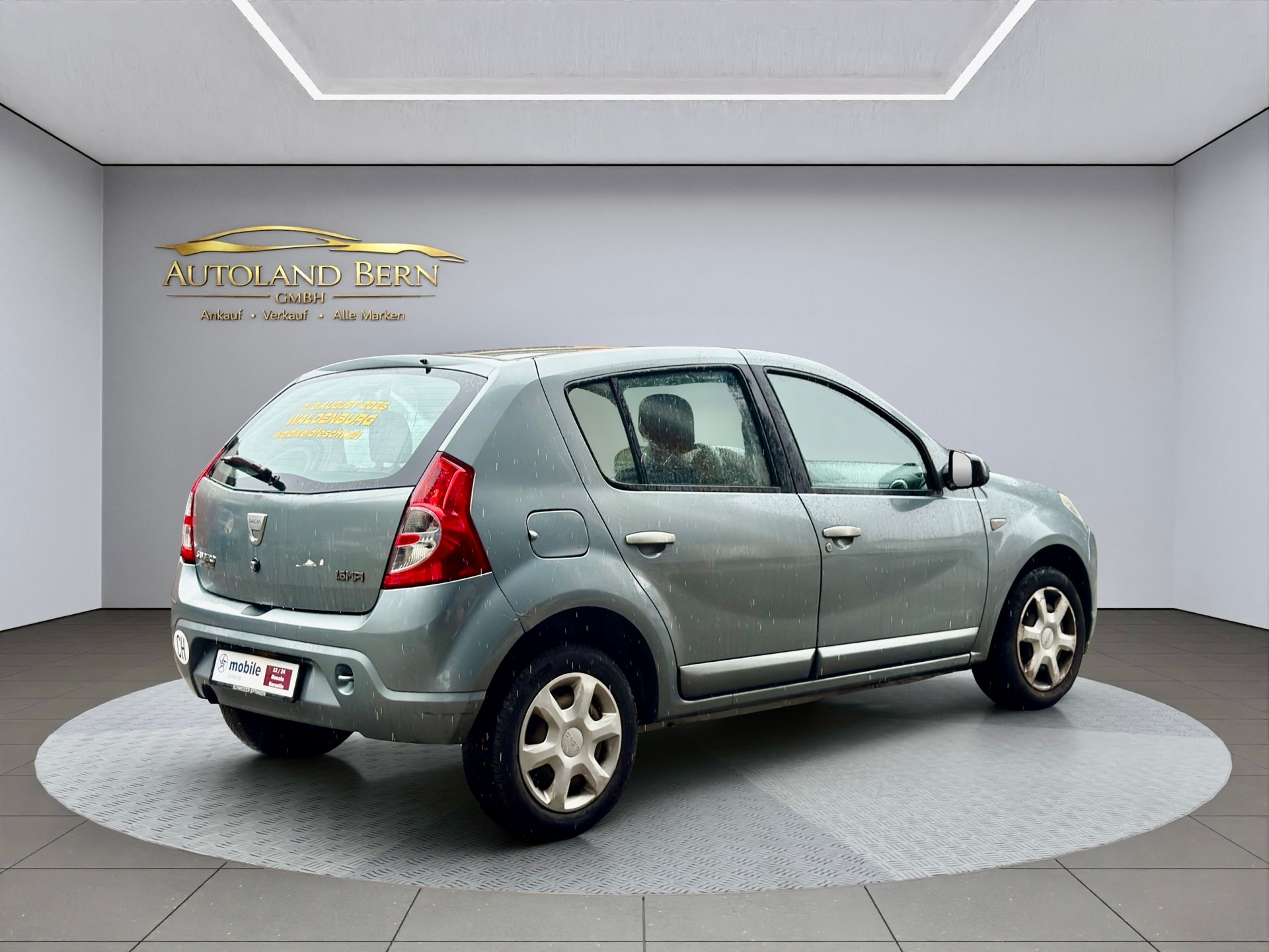 DACIA Sandero 1.6 Lauréate mit Klimaanlage-image-5