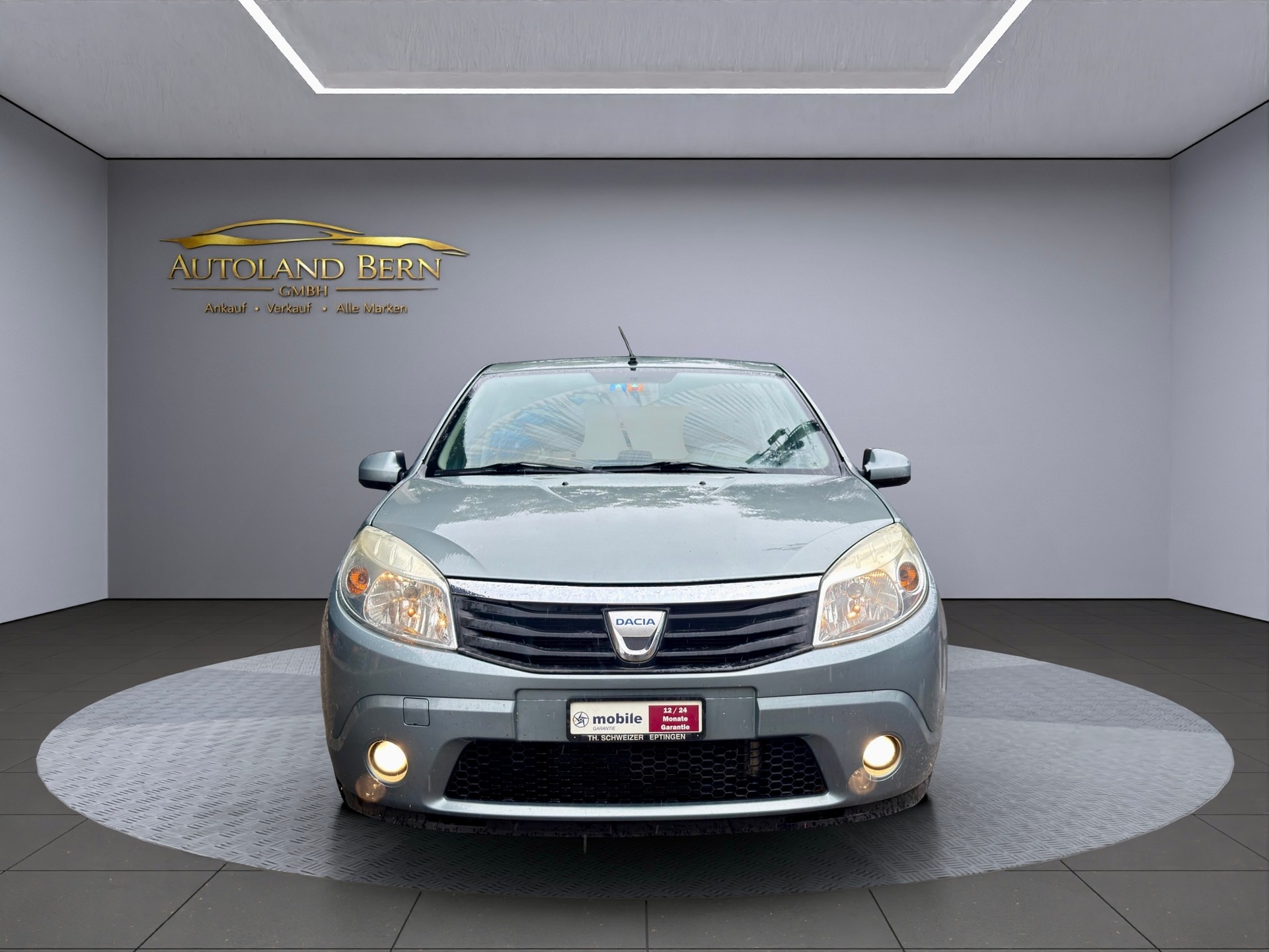 DACIA Sandero 1.6 Lauréate mit Klimaanlage-image-2