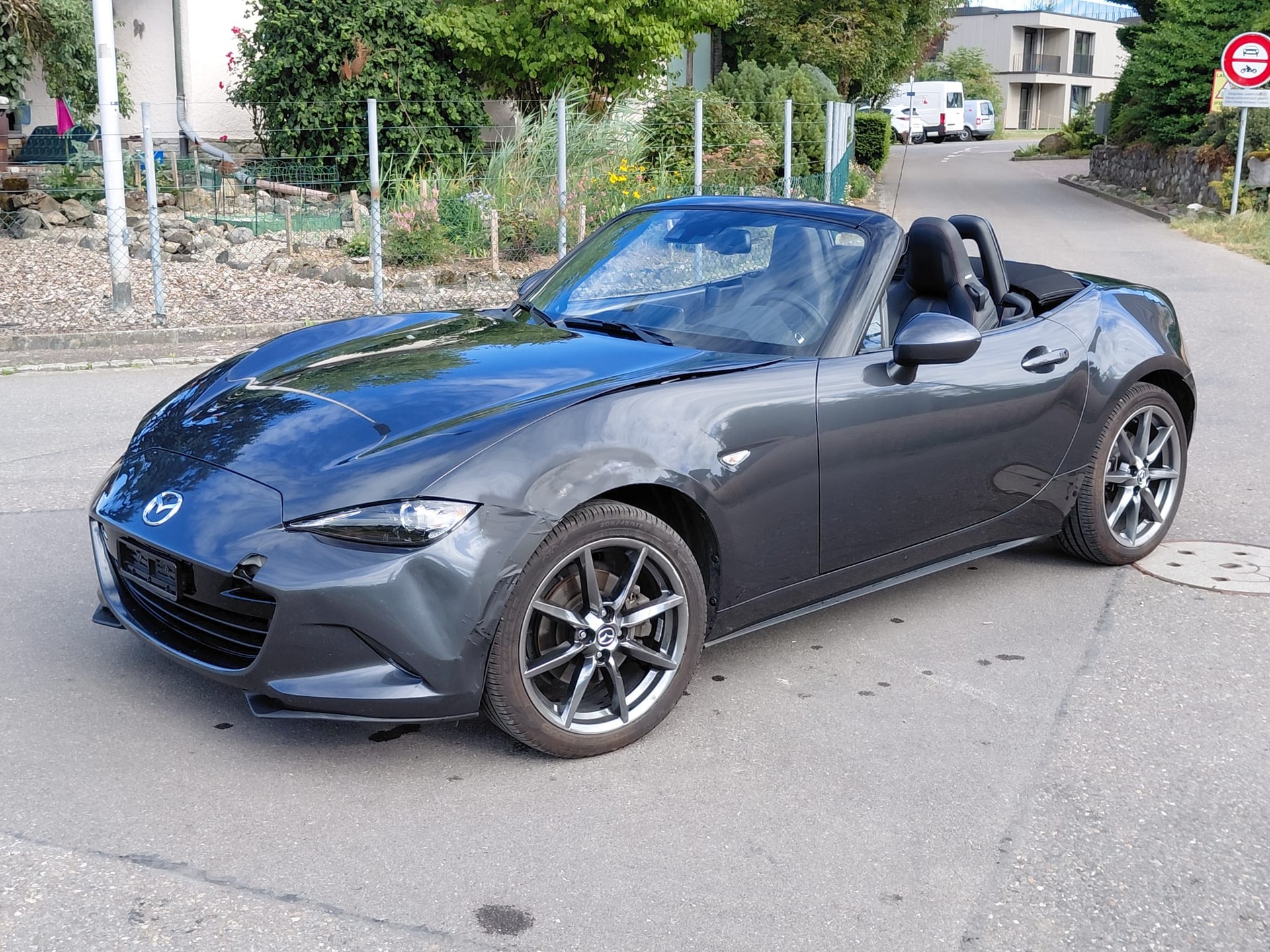MAZDA MX-5 SKYACTIV-G 160 Revolution-image-0