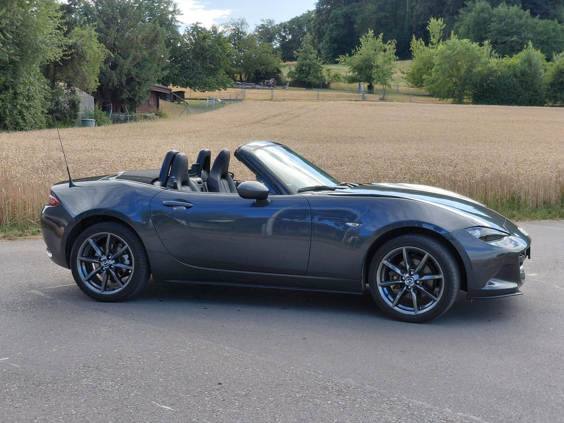 MAZDA MX-5 SKYACTIV-G 160 Revolution-image-3