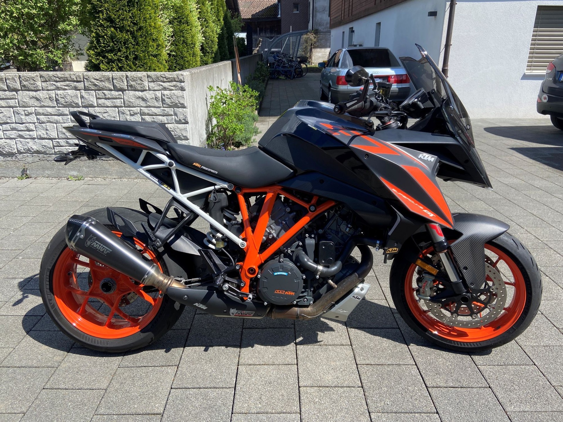 KTM 1290 Super Duke GT