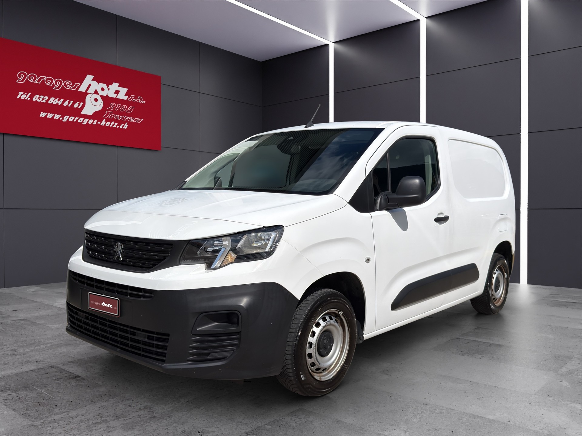 PEUGEOT Partner 1.2 Pro 650 kg Standard-image-1
