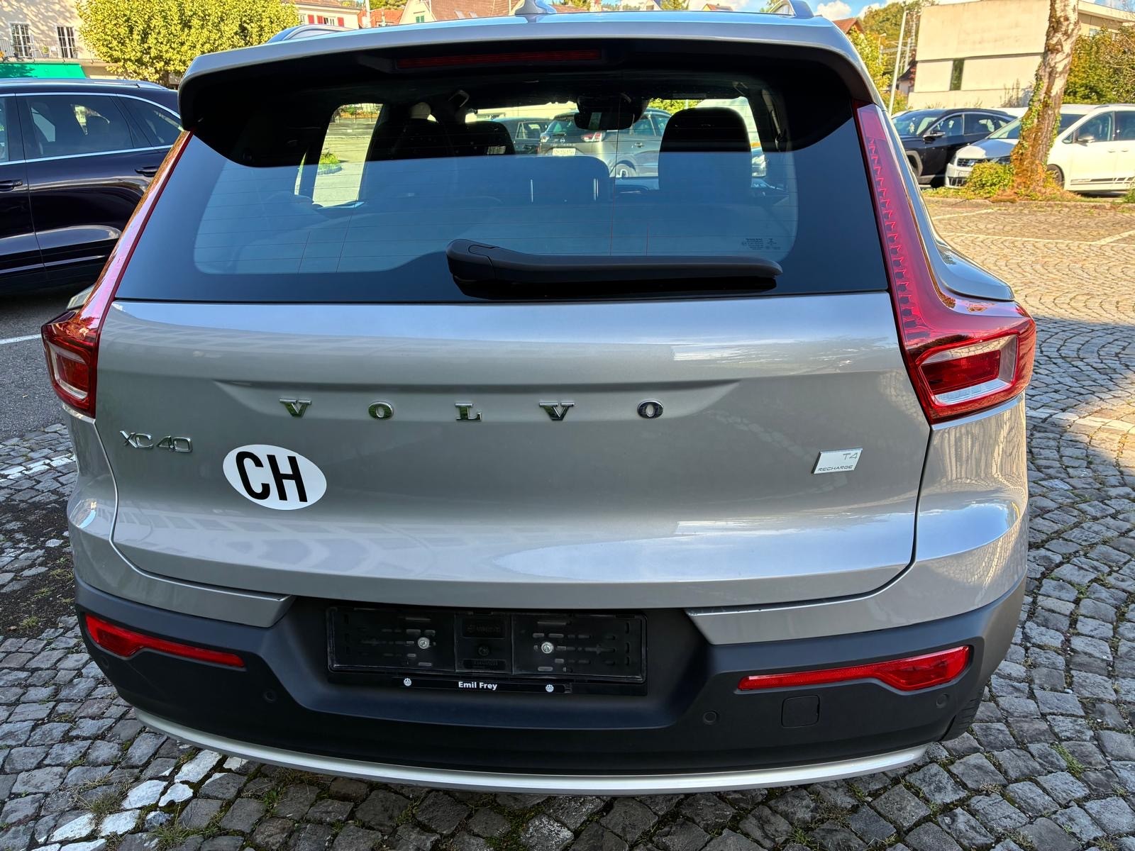 VOLVO XC40 T4 PHEV Essential DCT-image-10