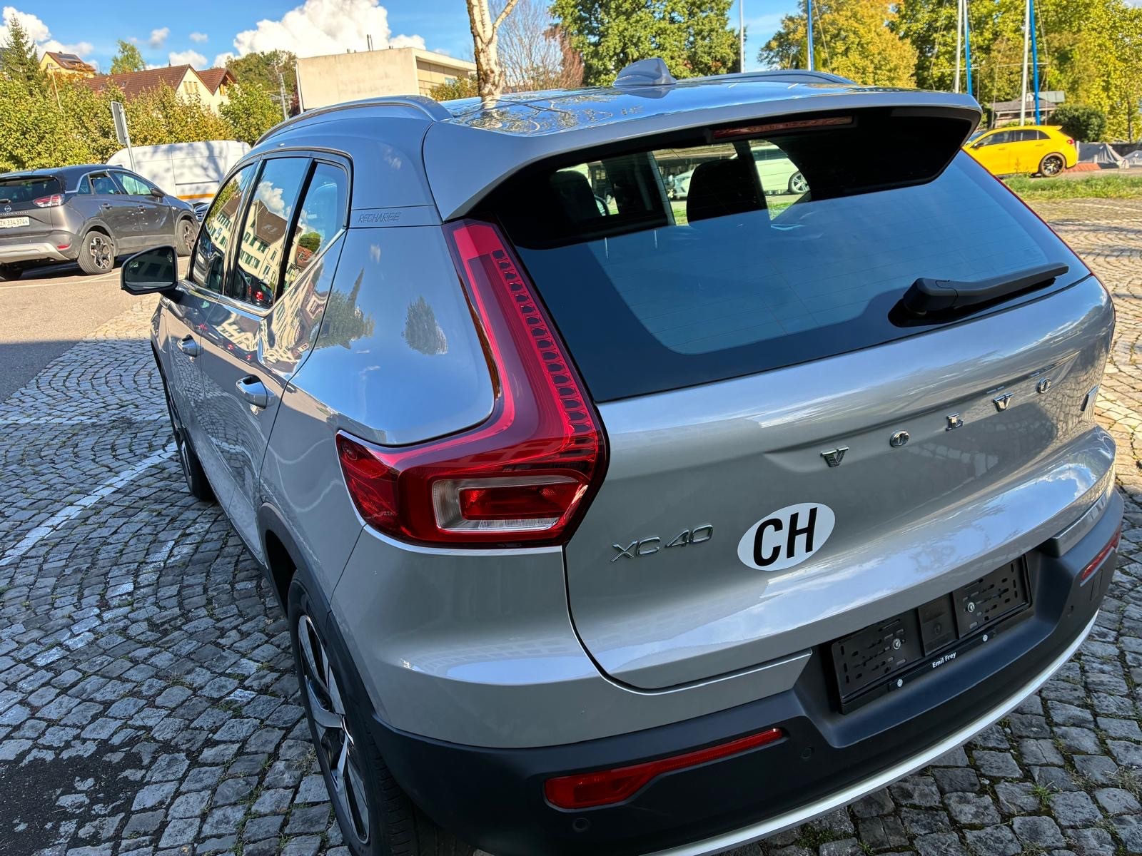 VOLVO XC40 T4 PHEV Essential DCT-image-12