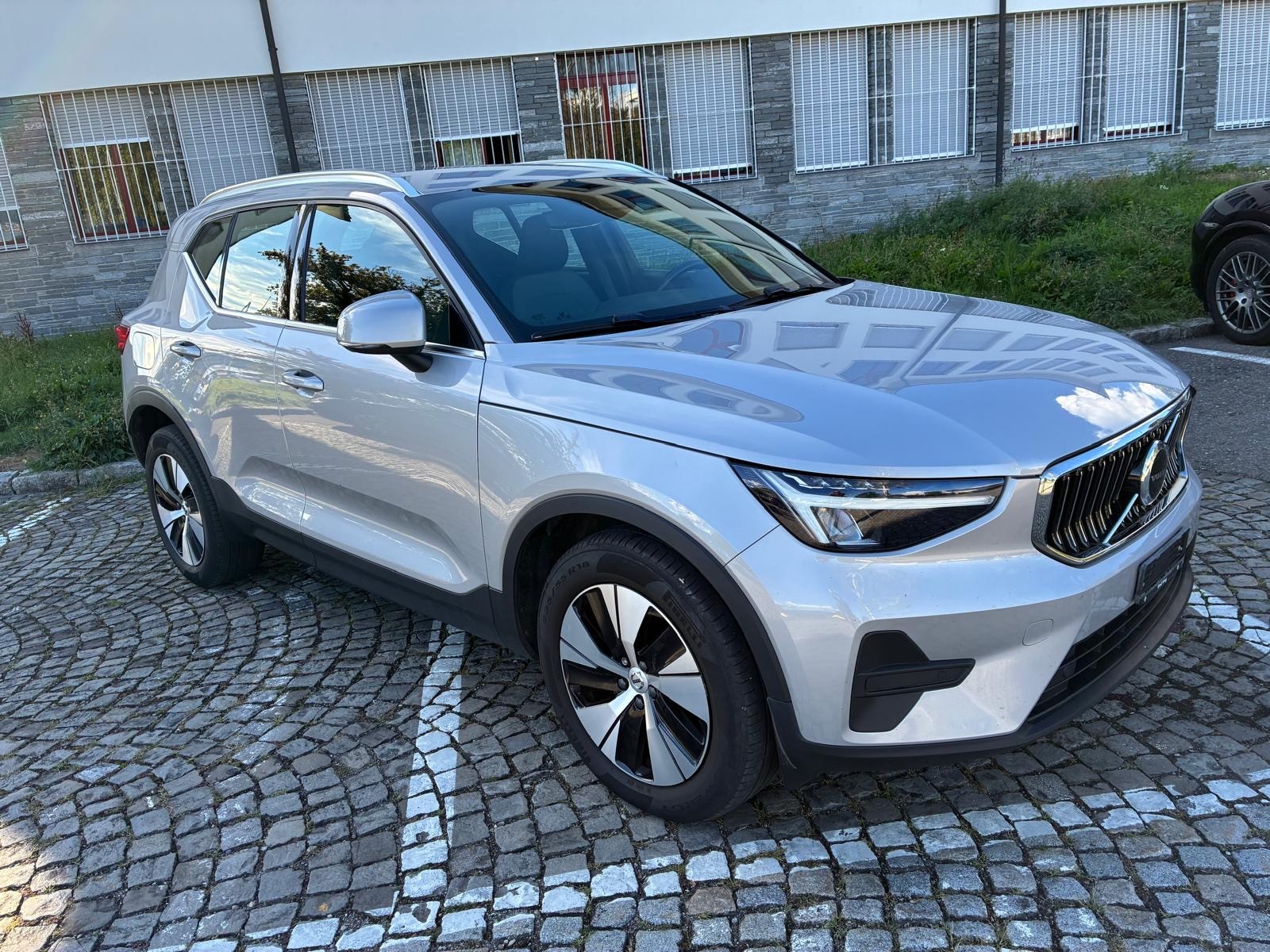 VOLVO XC40 T4 PHEV Essential DCT-image-0
