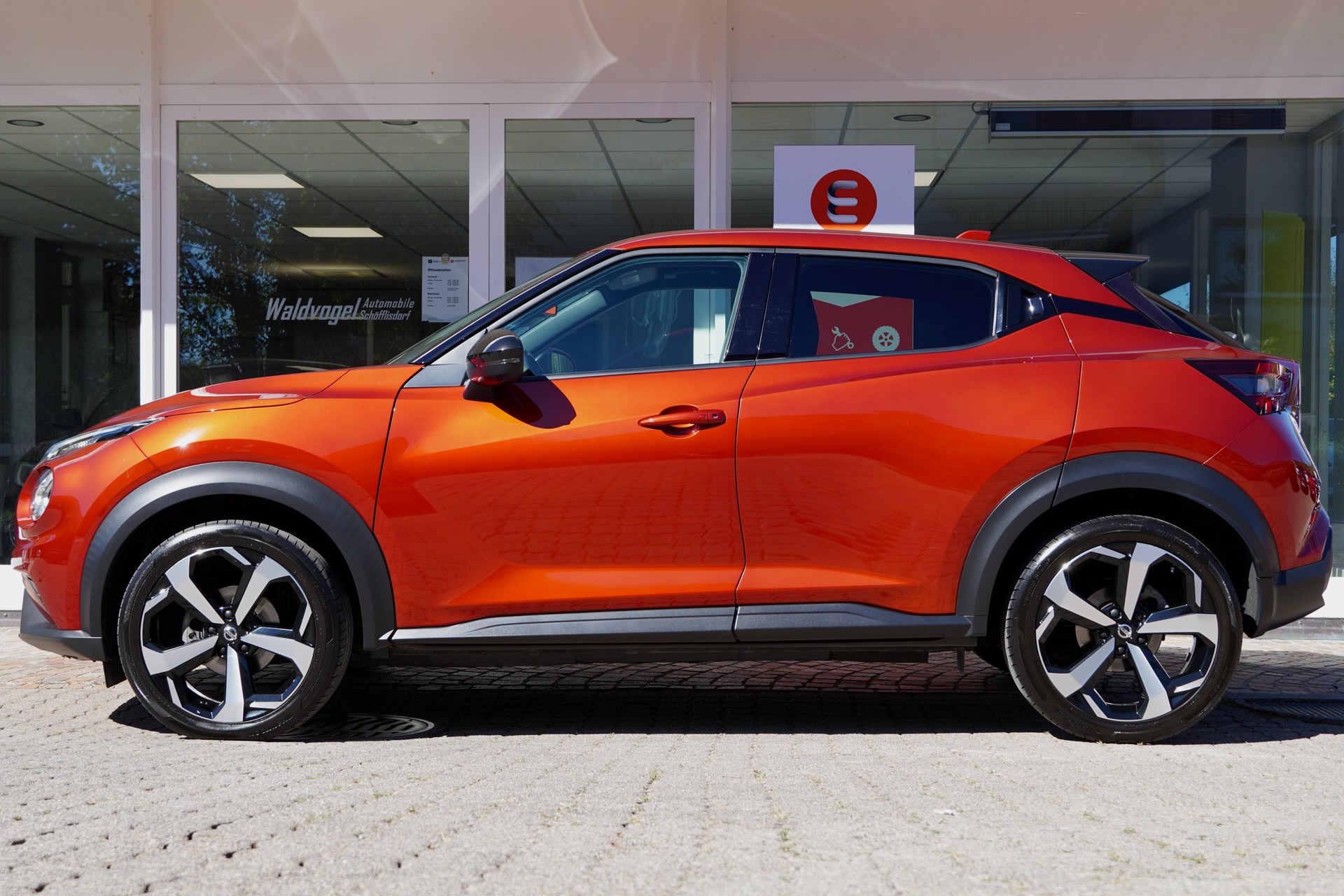 NISSAN Juke 1.0 DIG-T tekna DCT-image-3