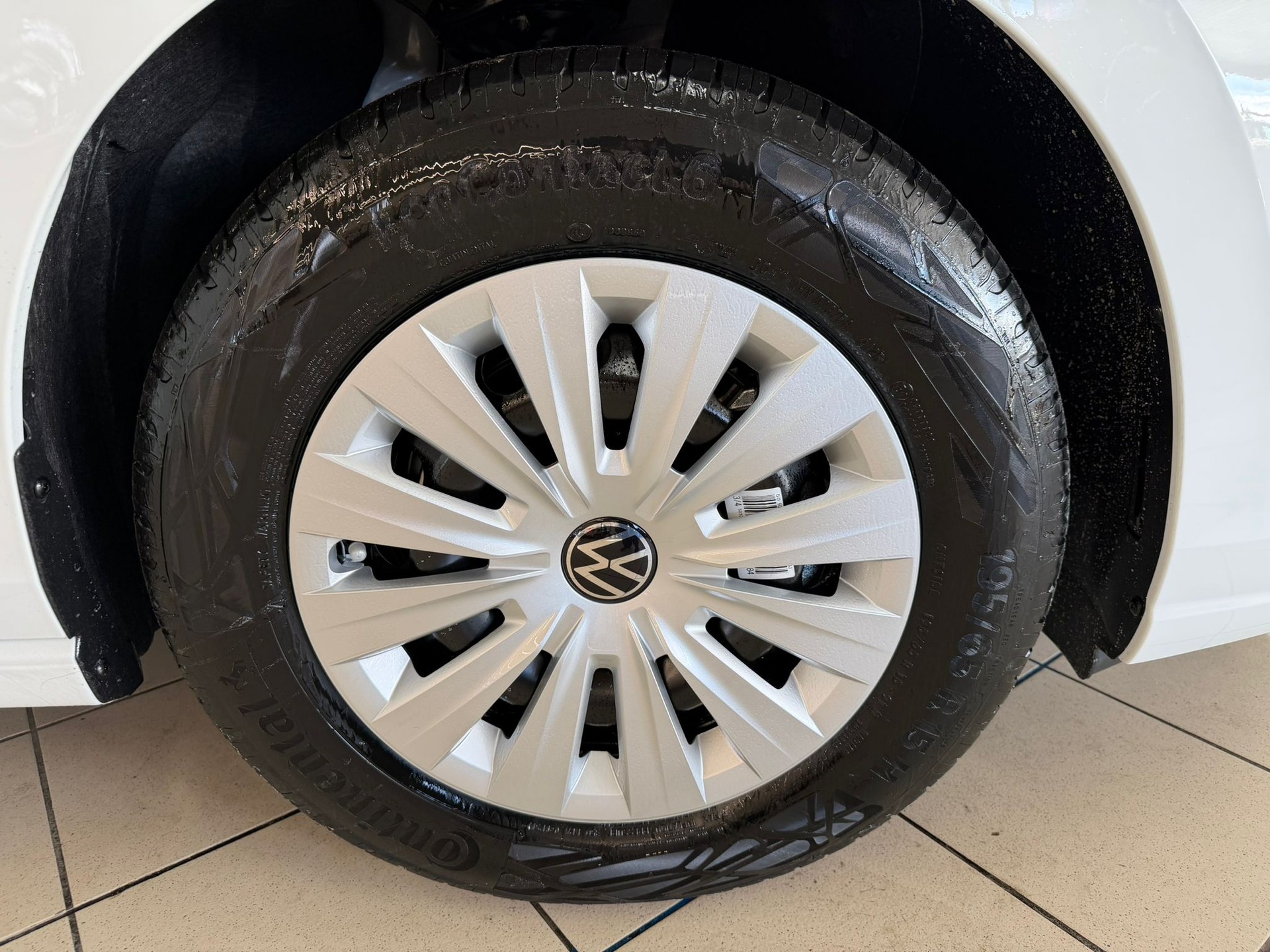 VW Golf 1.5 TSI Basis-image-4