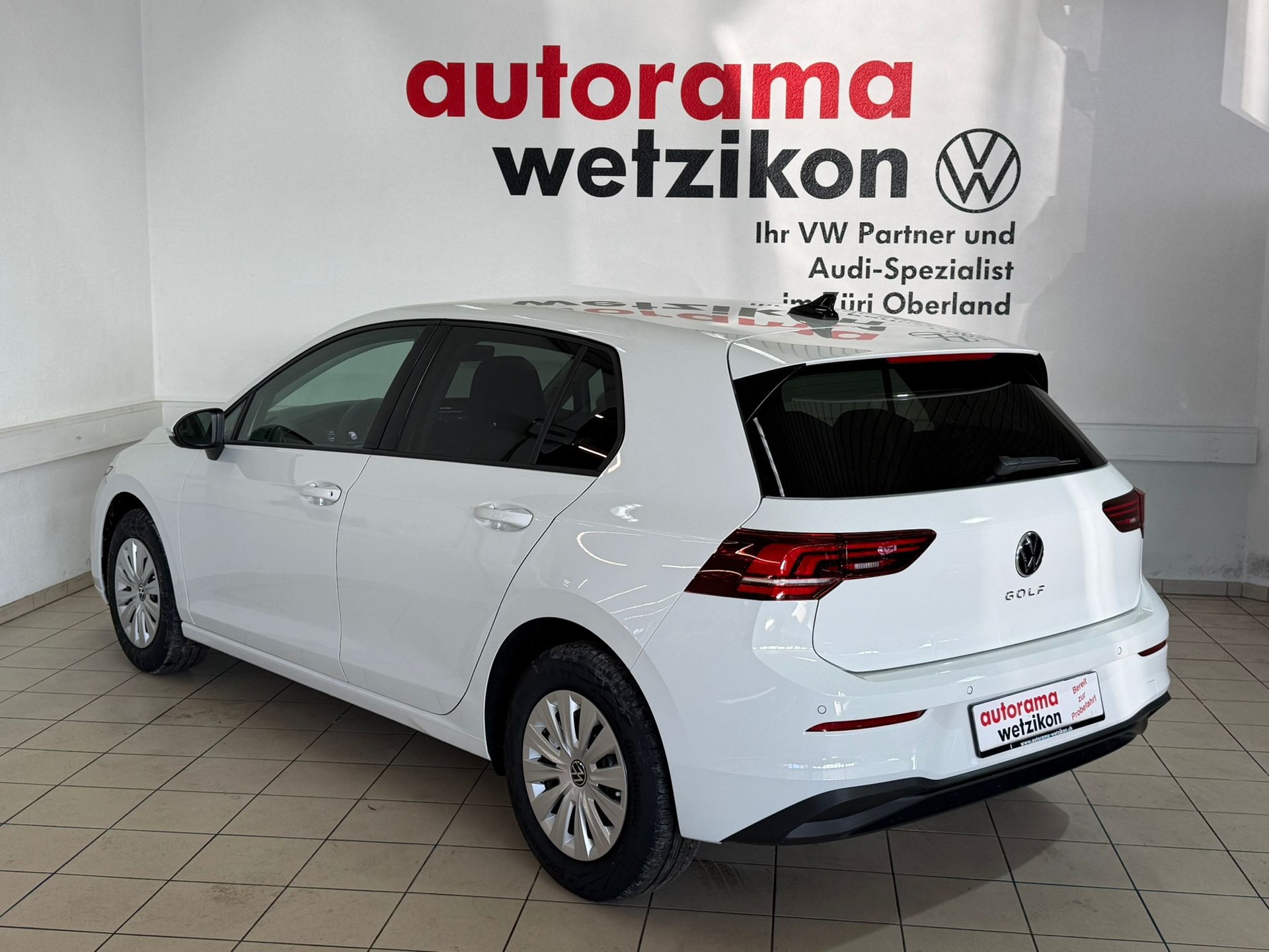 VW Golf 1.5 TSI Basis-image-2