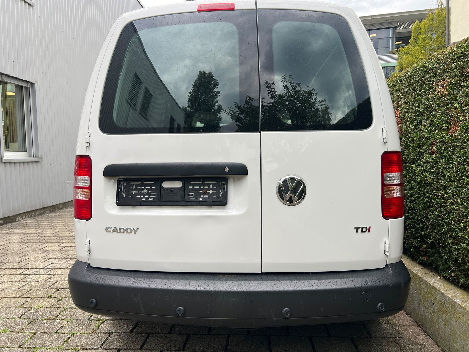 VW Caddy Maxi 1.6 TDI DSG-image-15
