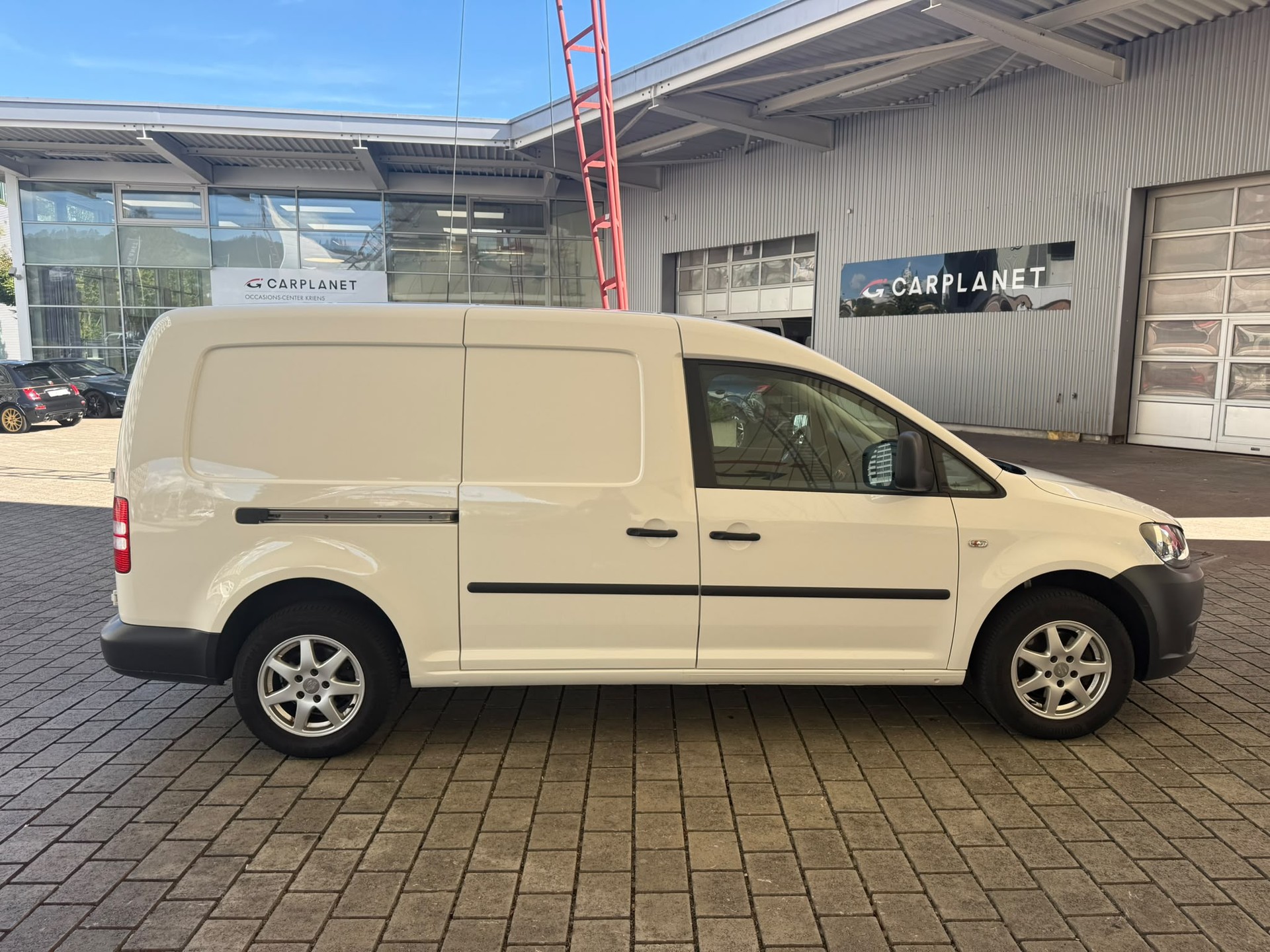 VW Caddy Maxi 1.6 TDI DSG-image-2