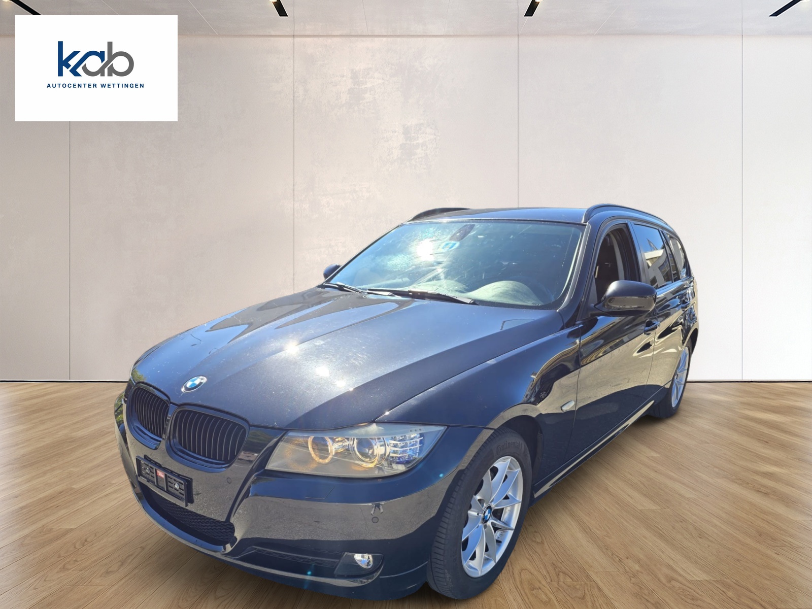 BMW 320d xDrive Touring Steptronic-image-0