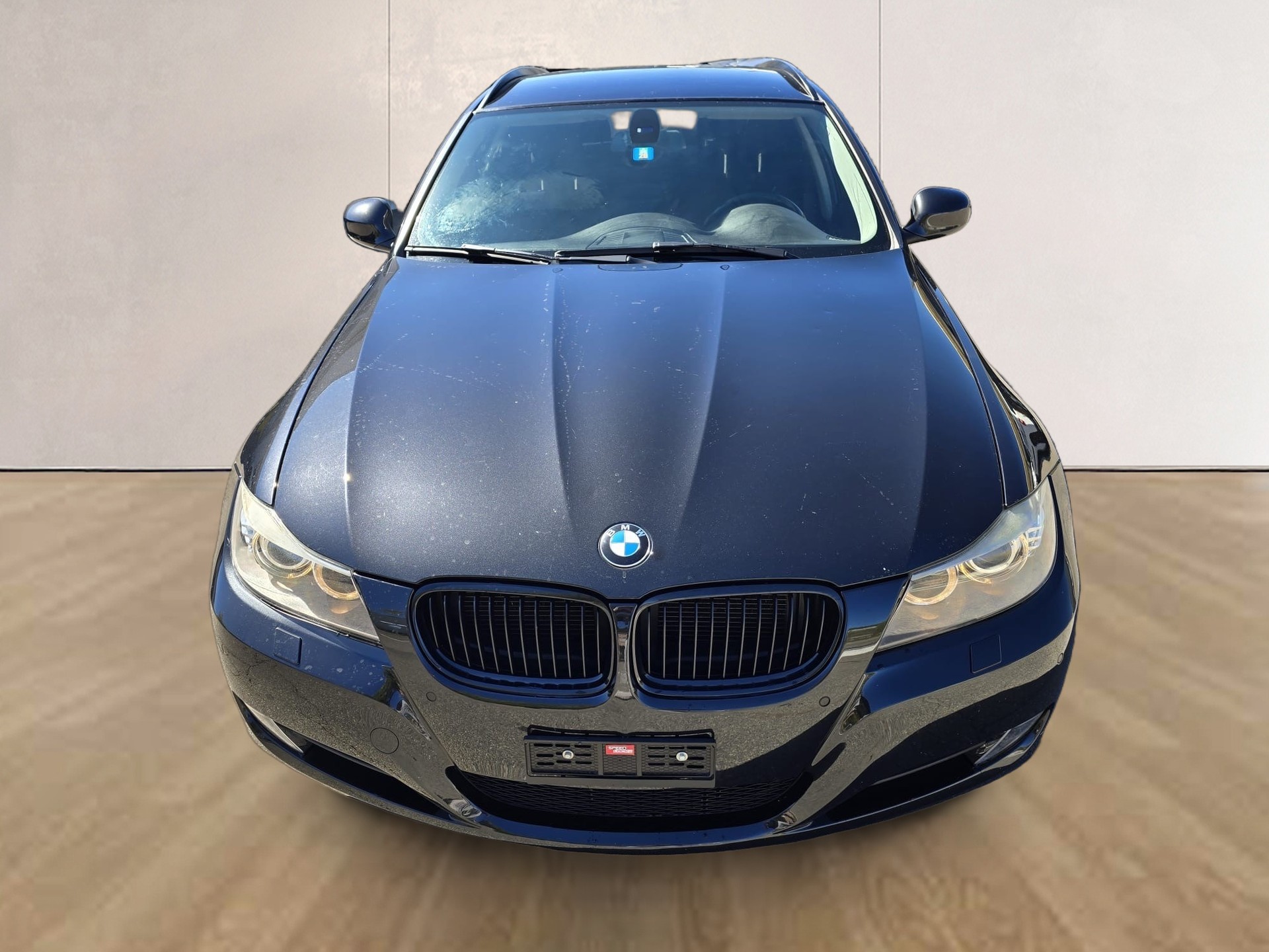 BMW 320d xDrive Touring Steptronic-image-1