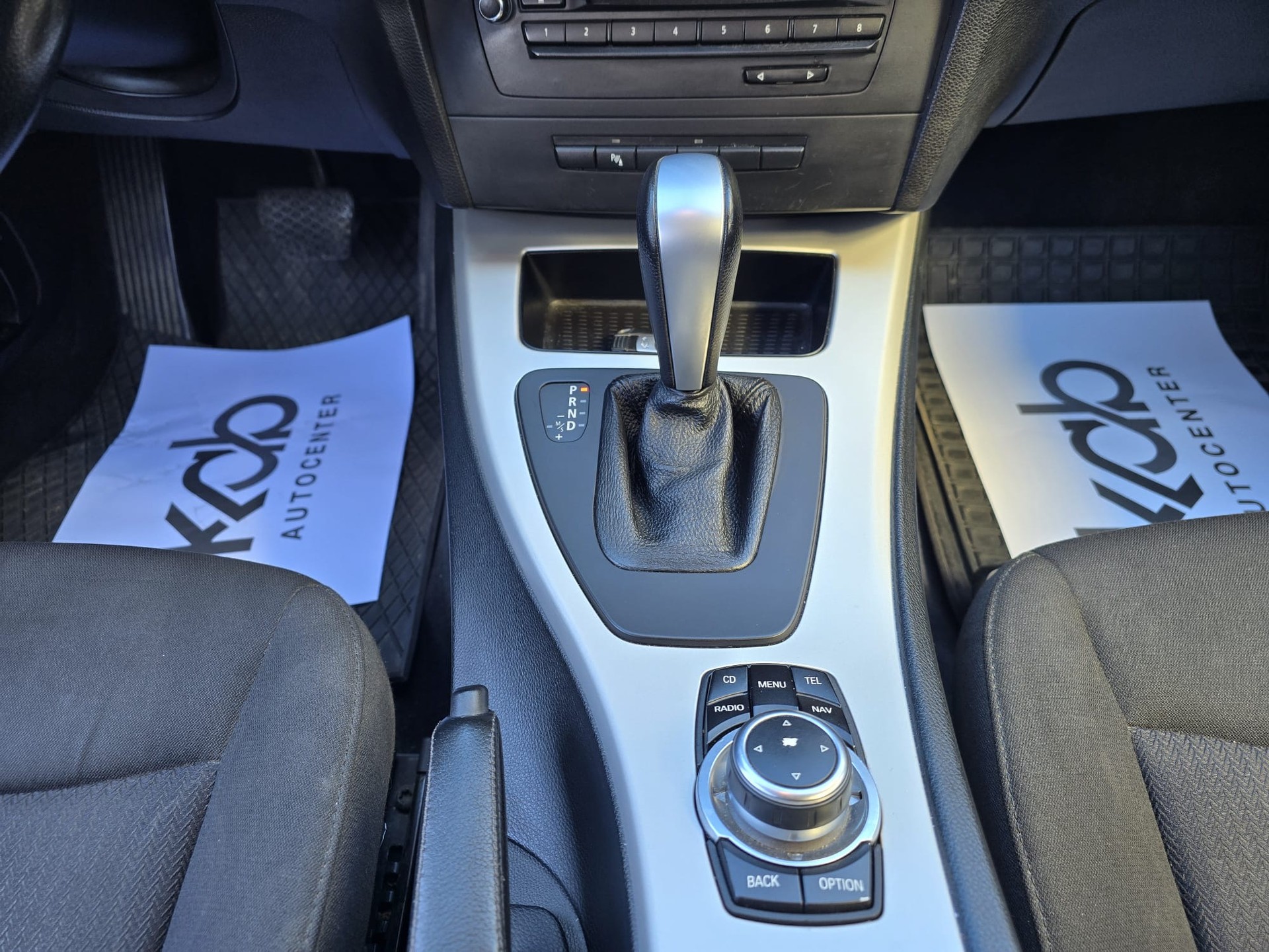 BMW 320d xDrive Touring Steptronic-image-8