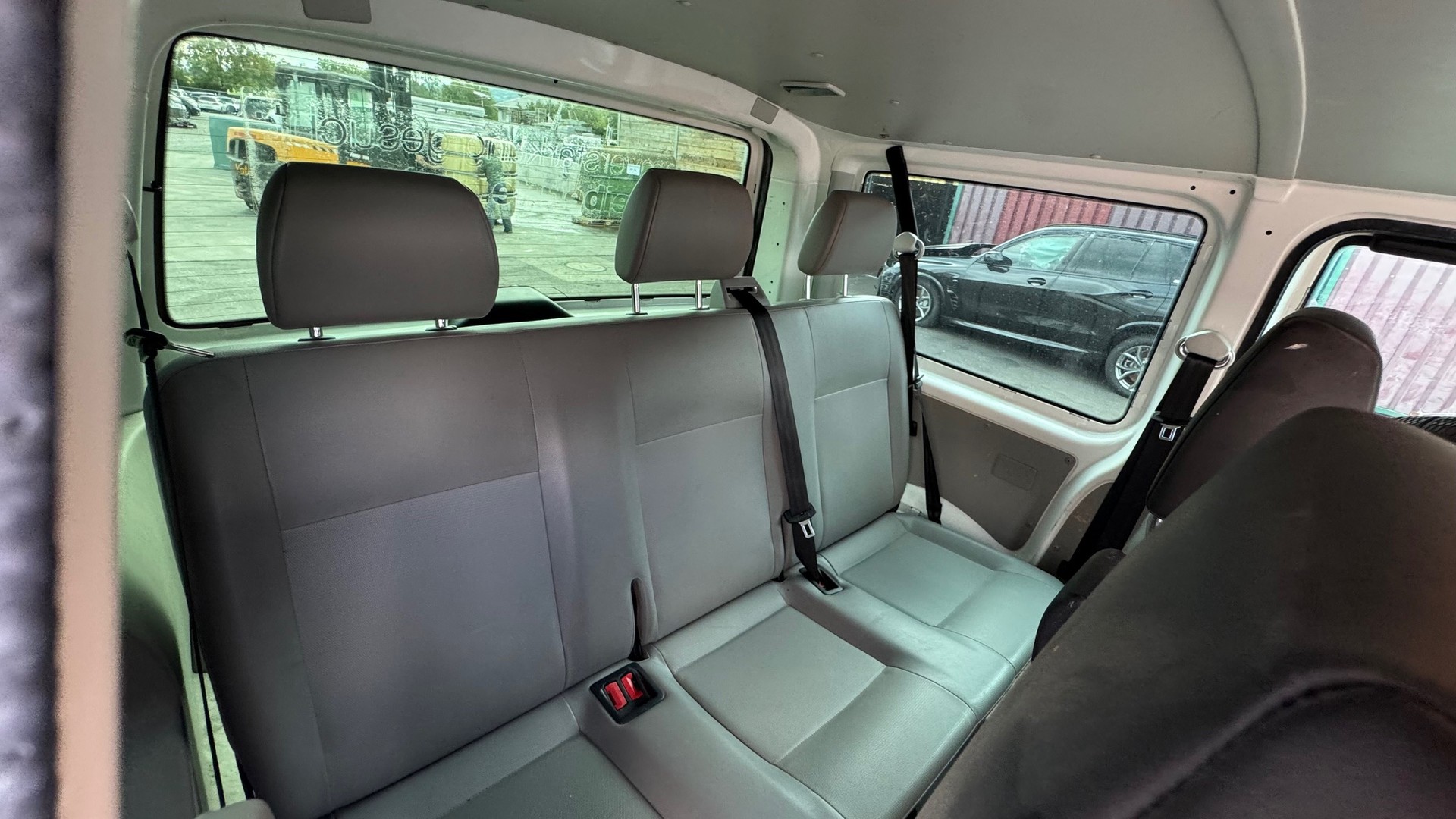 VW T6 2.0 Bi-TDI 4Motion DSG-image-12