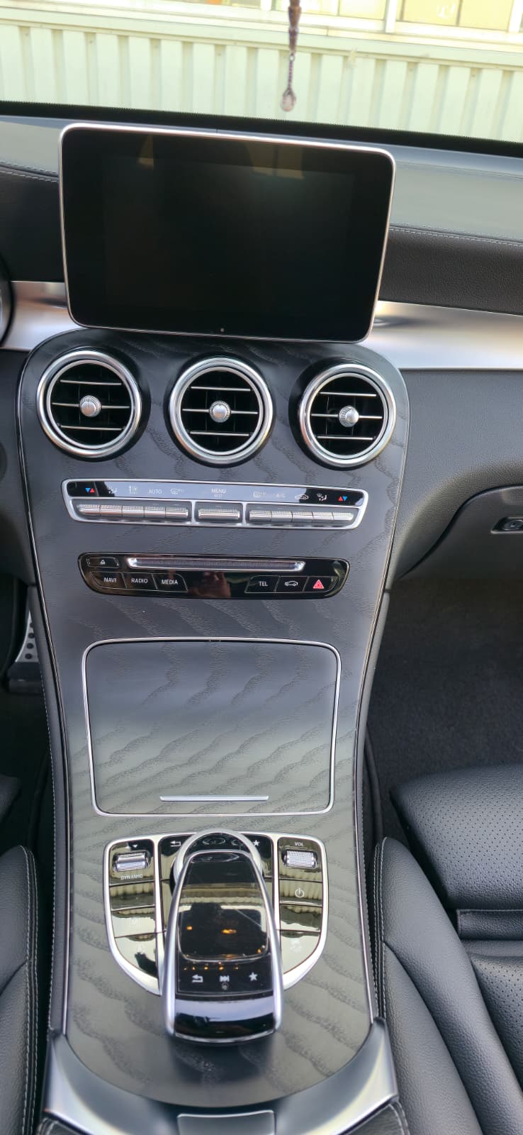 MERCEDES-BENZ GLC 250 d AMG Line 4m-image-3